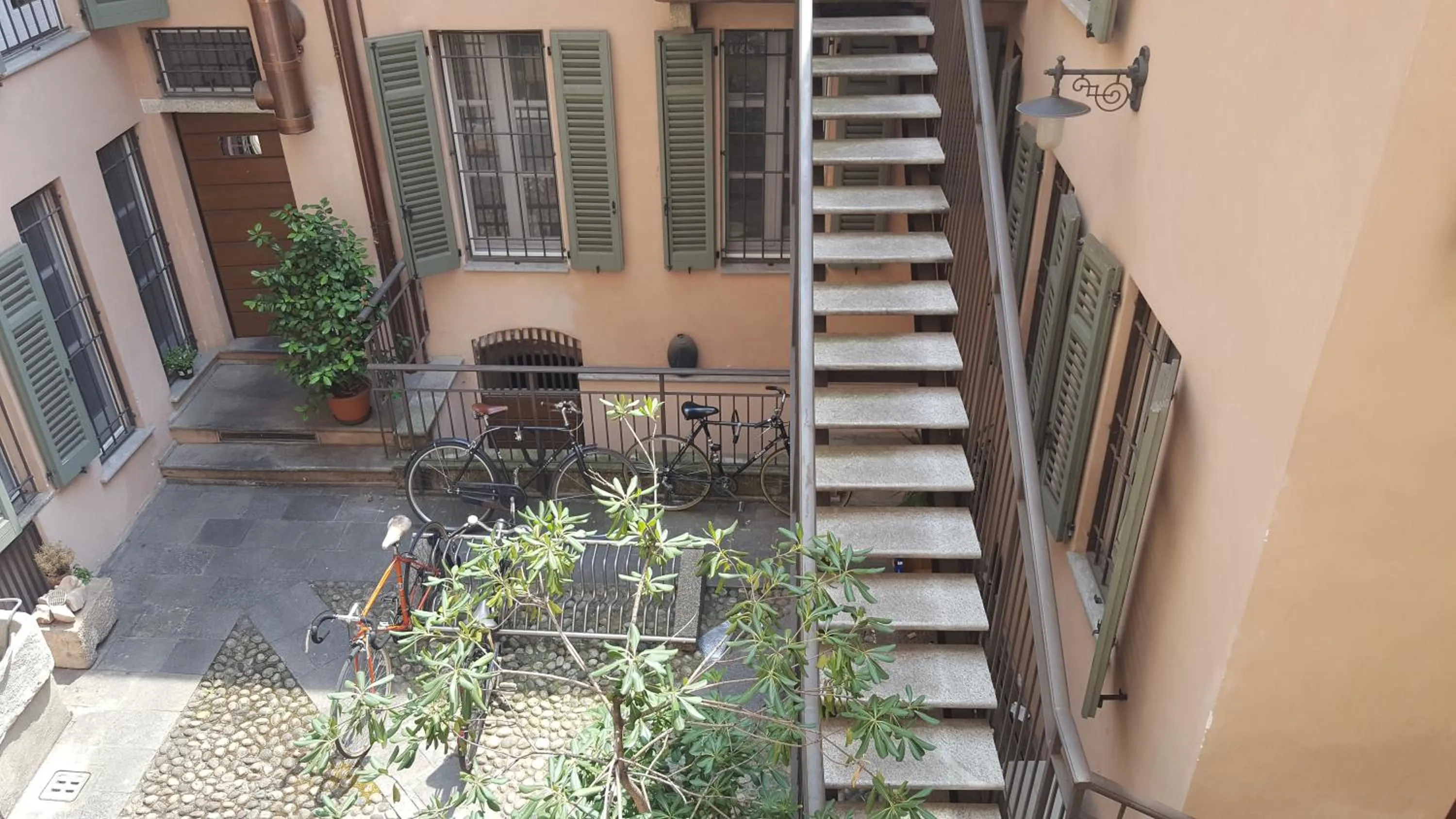 Patio in Mila Apartments Magenta