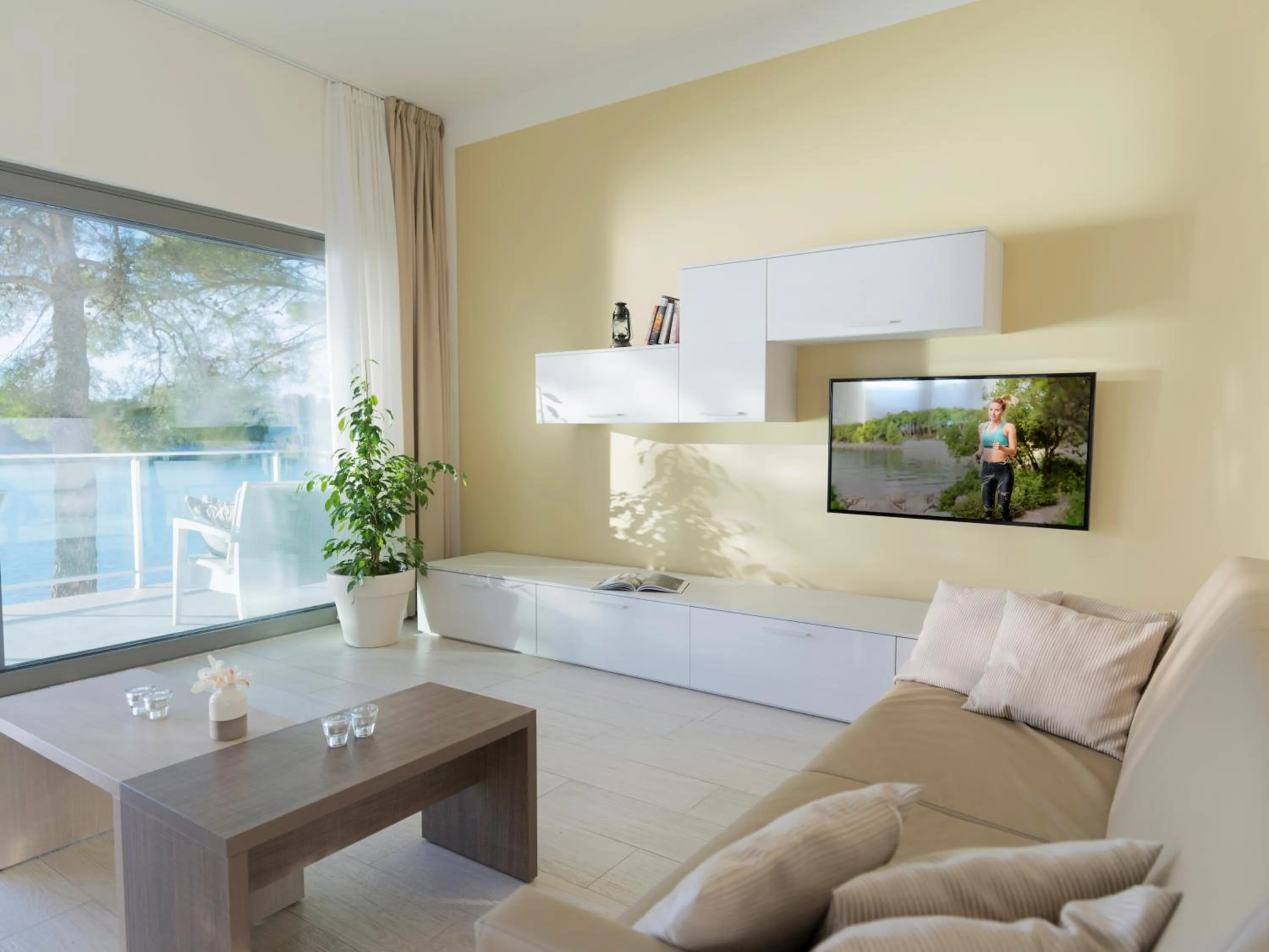 Communal lounge/ TV room in Crvena Luka Resort