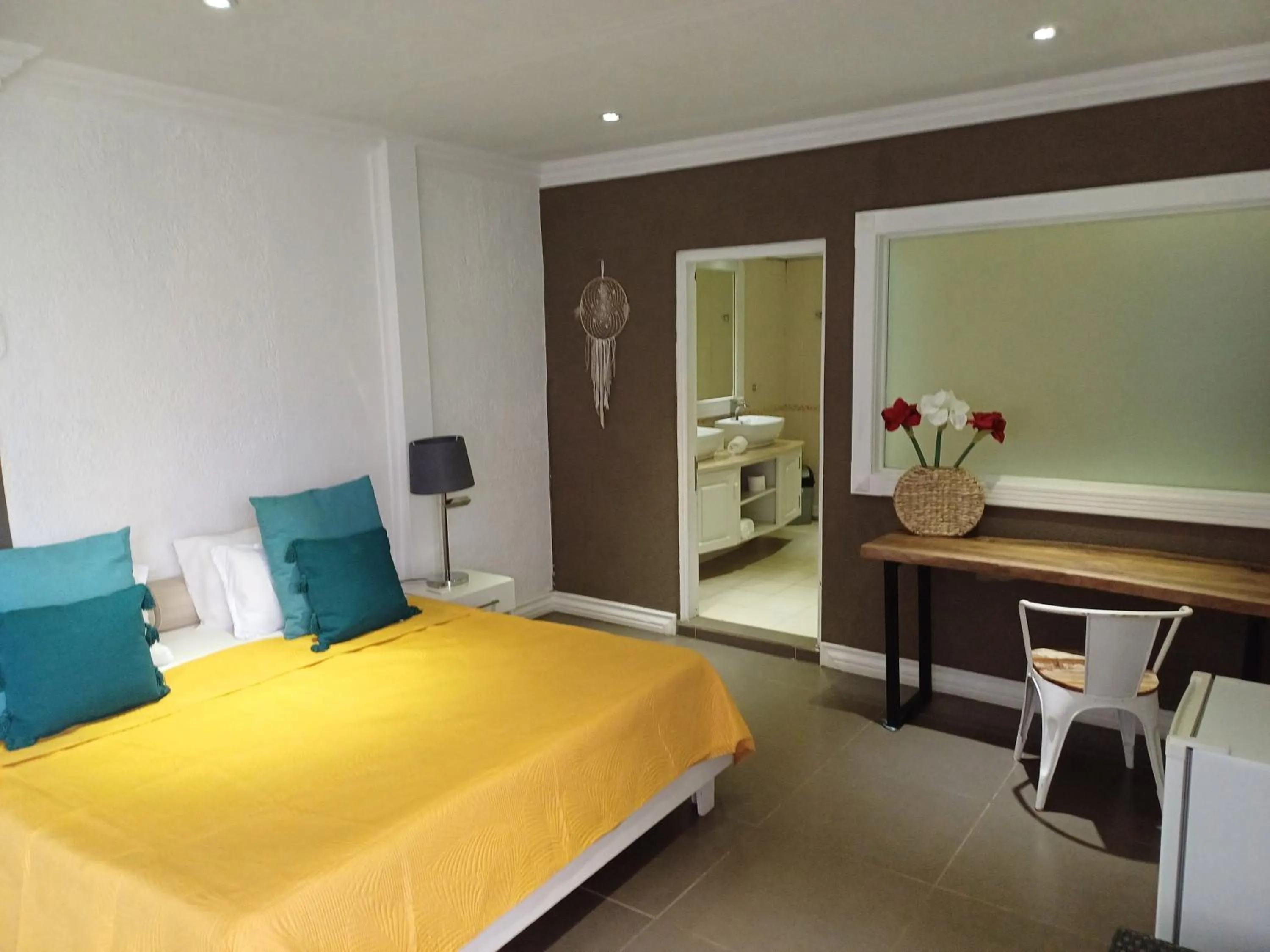 Photo of the whole room, Bed in Explora Prestige