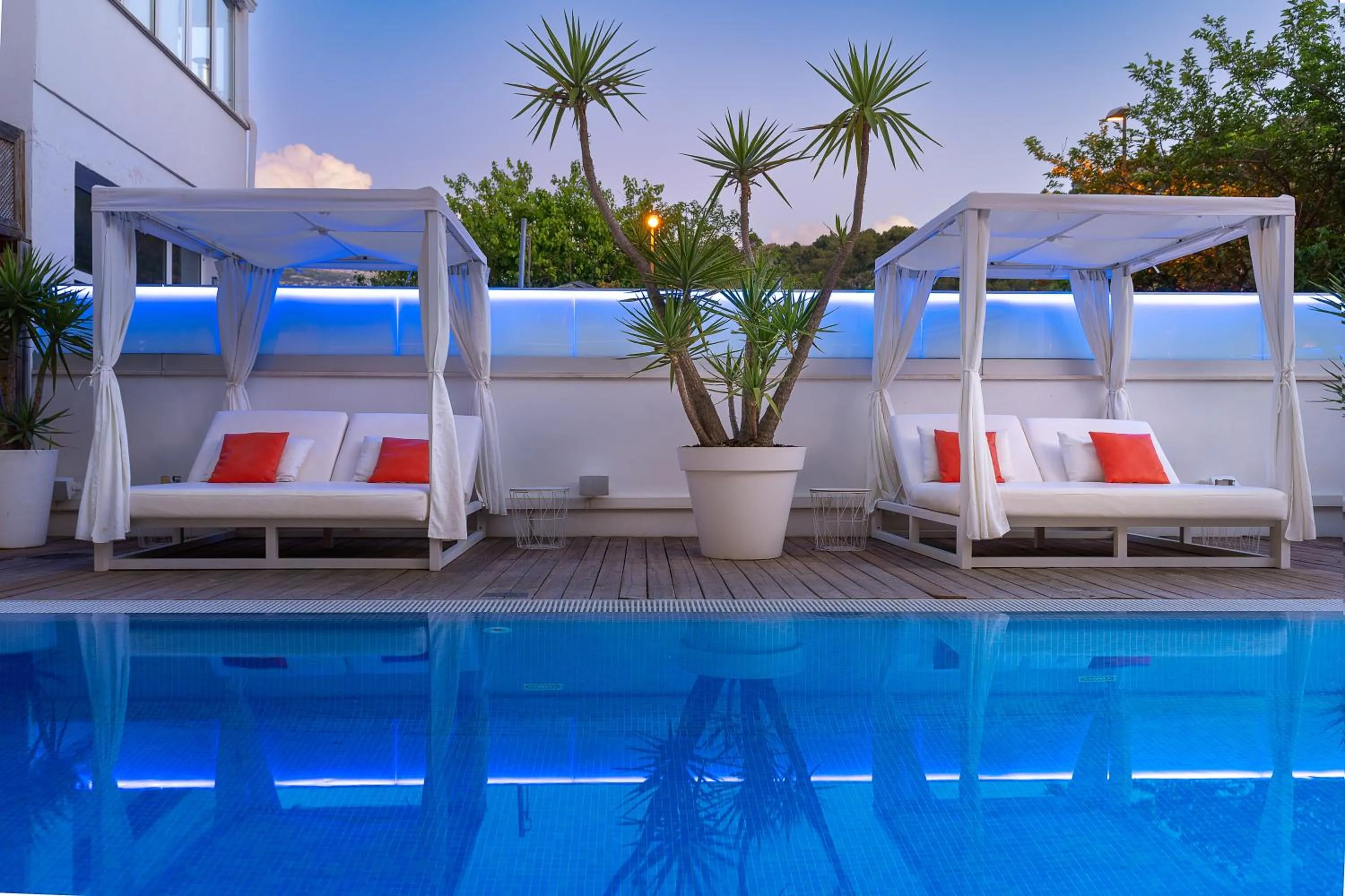 Swimming pool in Hotel Boutique Minister 4Sup