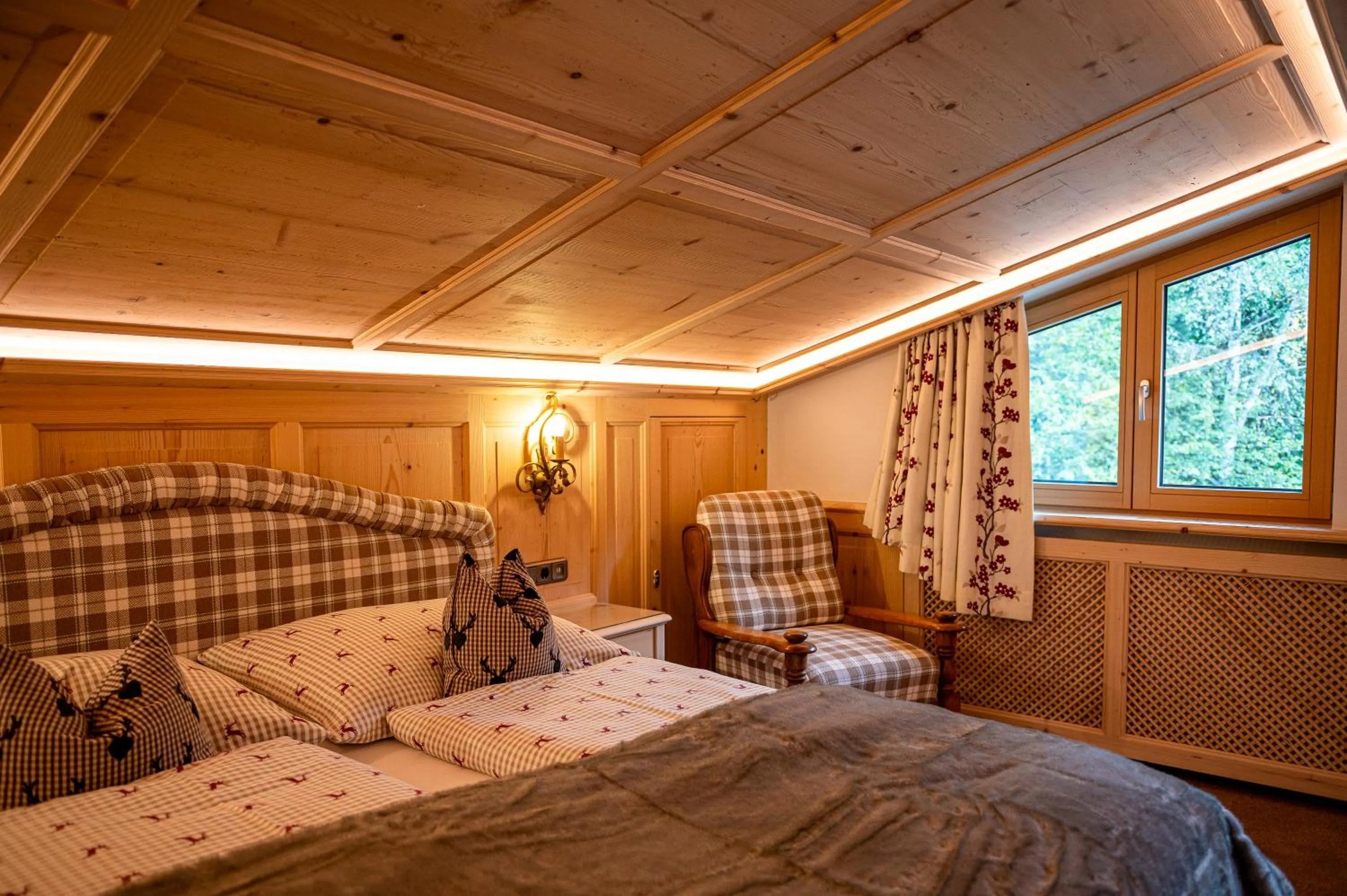 Bed in die AlpenRose