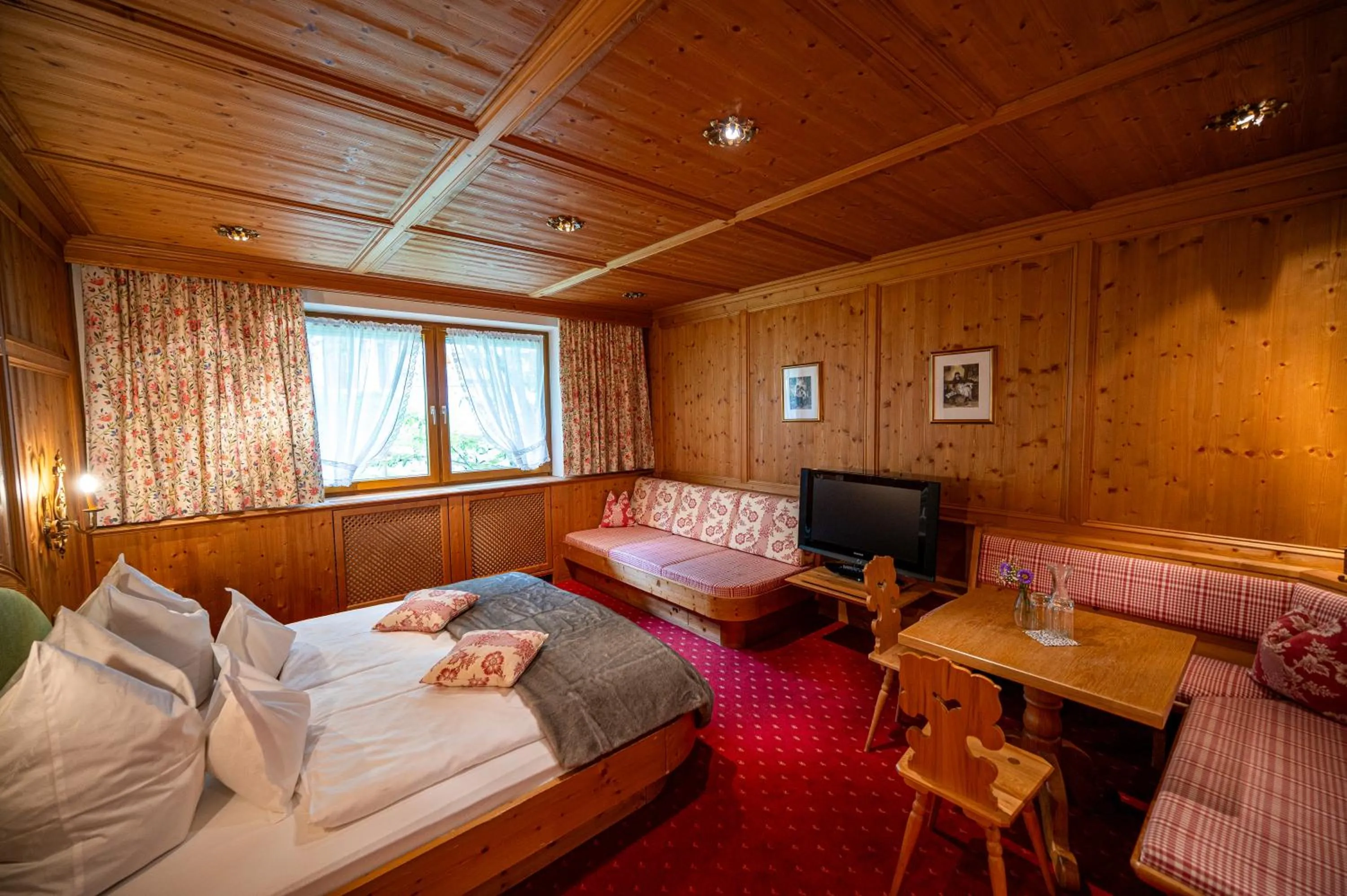 Bed in die AlpenRose