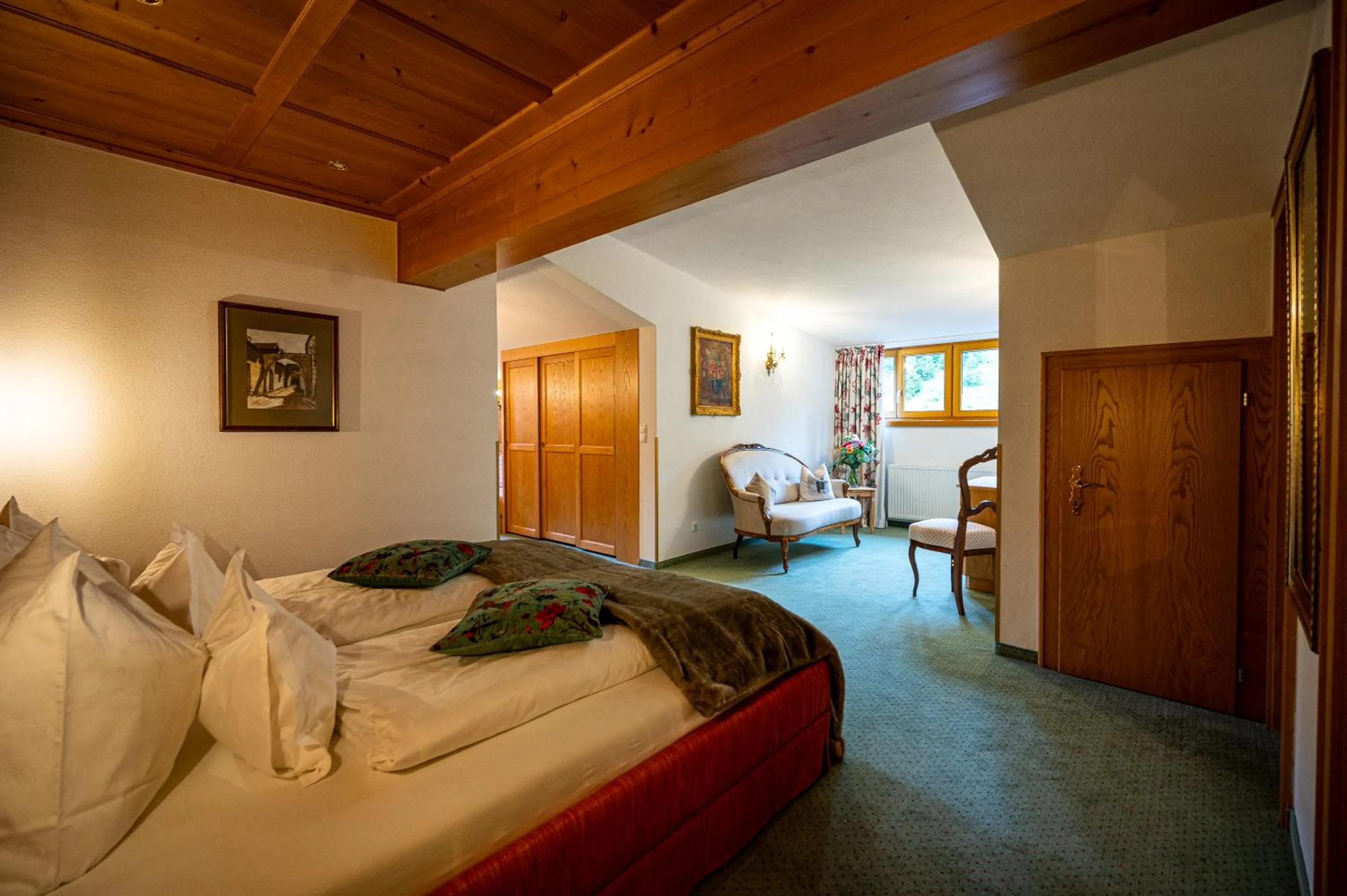 Living room, Bed in die AlpenRose