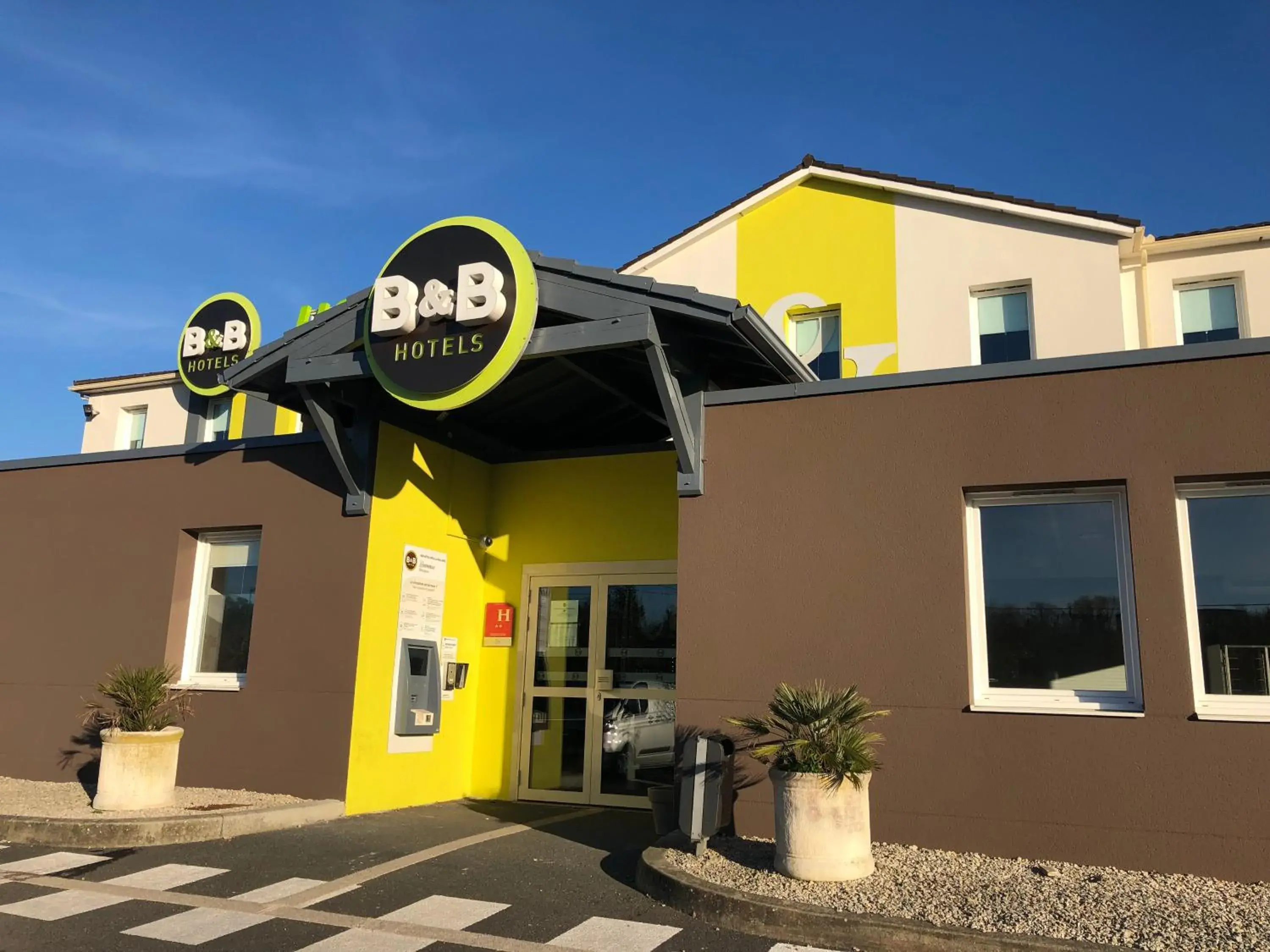 Facade/entrance in B&B HOTEL Brive-la-Gaillarde Facade/entrance in B&B HOTEL Brive-la-Gaillarde