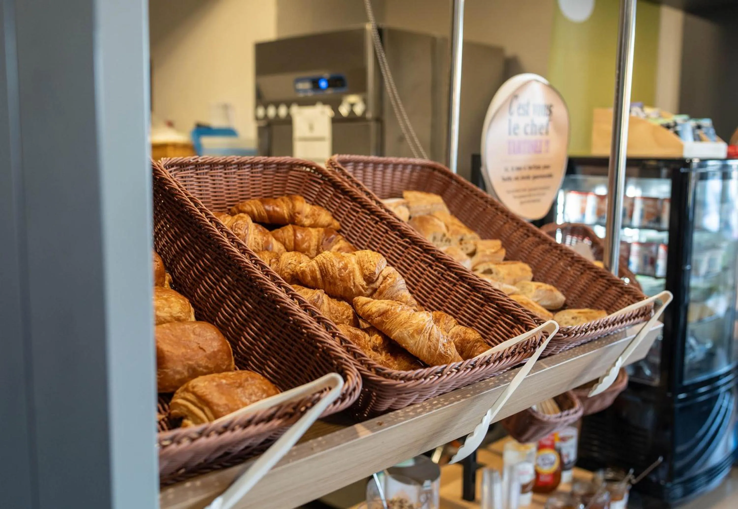 Buffet breakfast in B&B HOTEL Brive-la-Gaillarde
