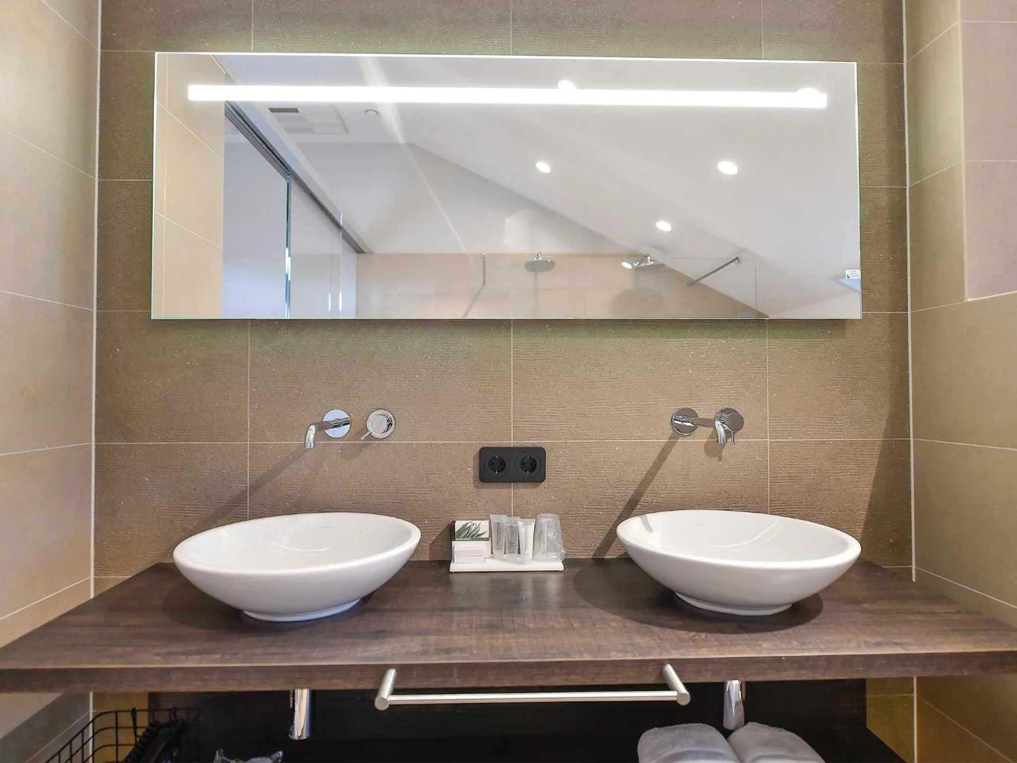 Bathroom in Brasserie-Hotel Antje van de Statie