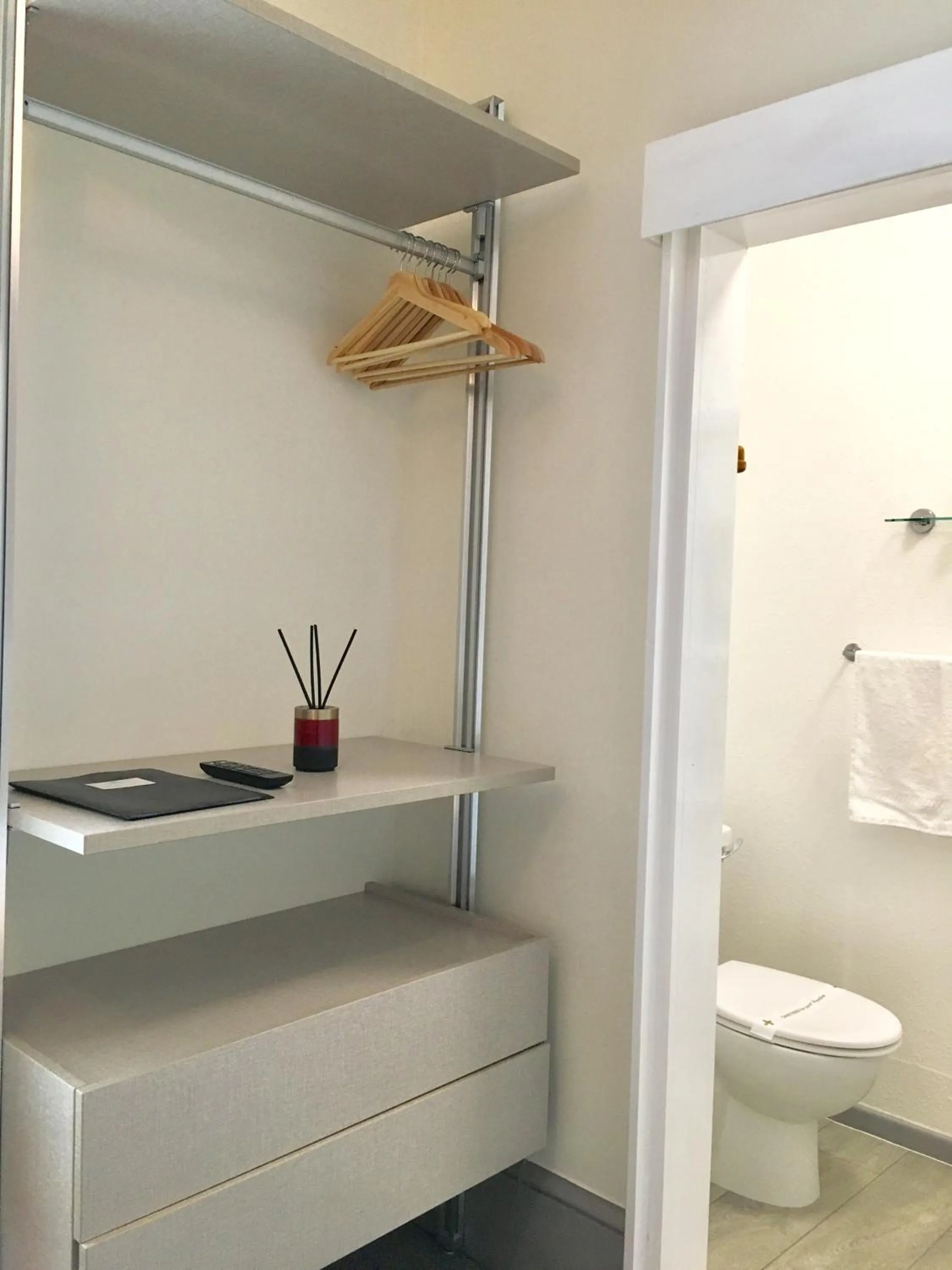 Toilet in Waterfront Inn