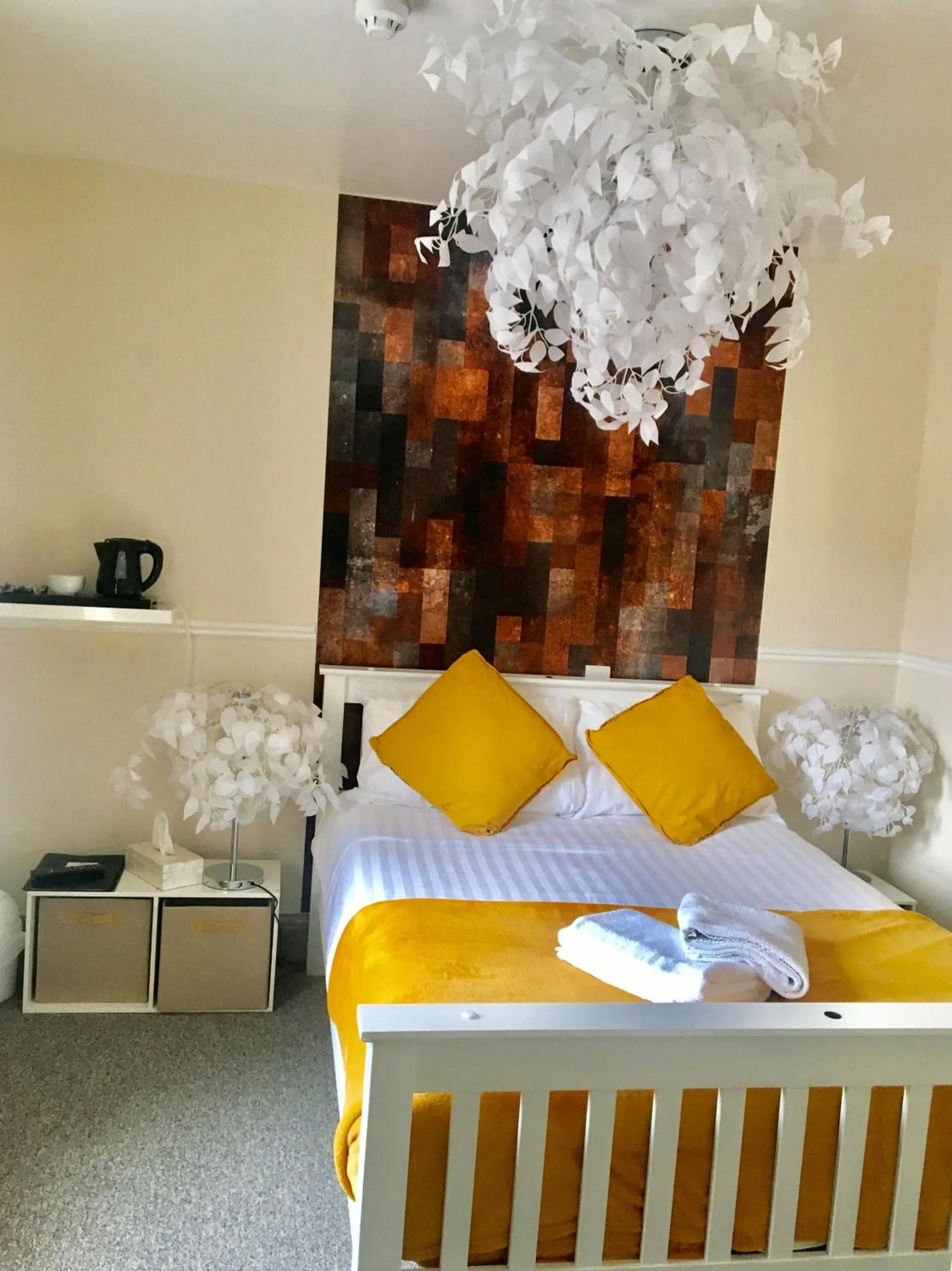 Bed in Waterfront Inn