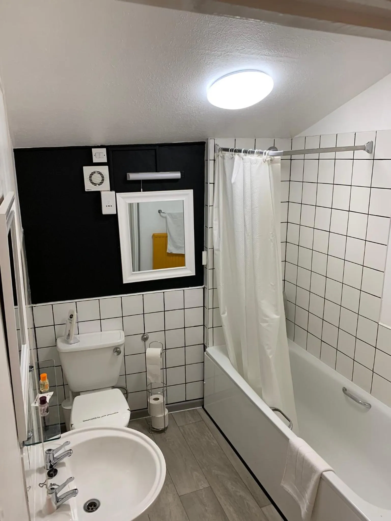 Shower in Waterfront Inn