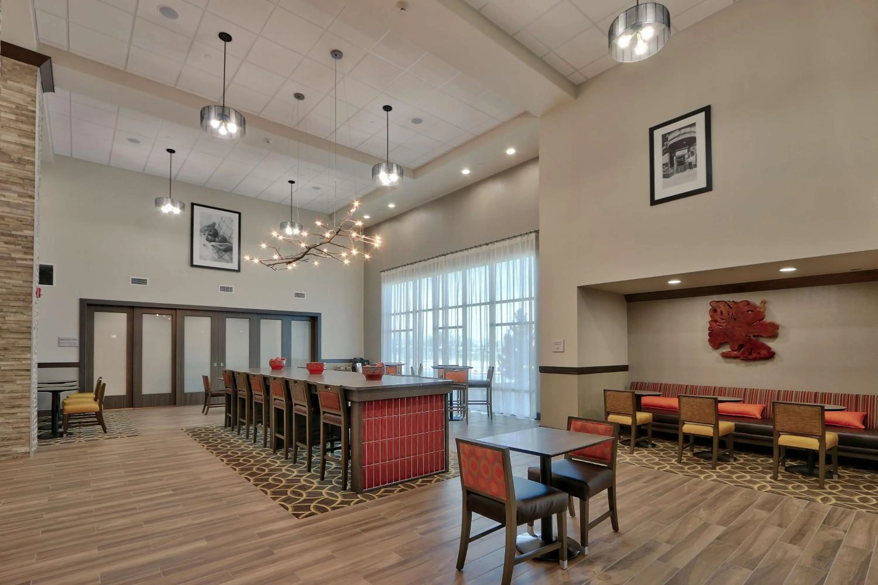 Dining area in Hampton Inn & Suites Artesia