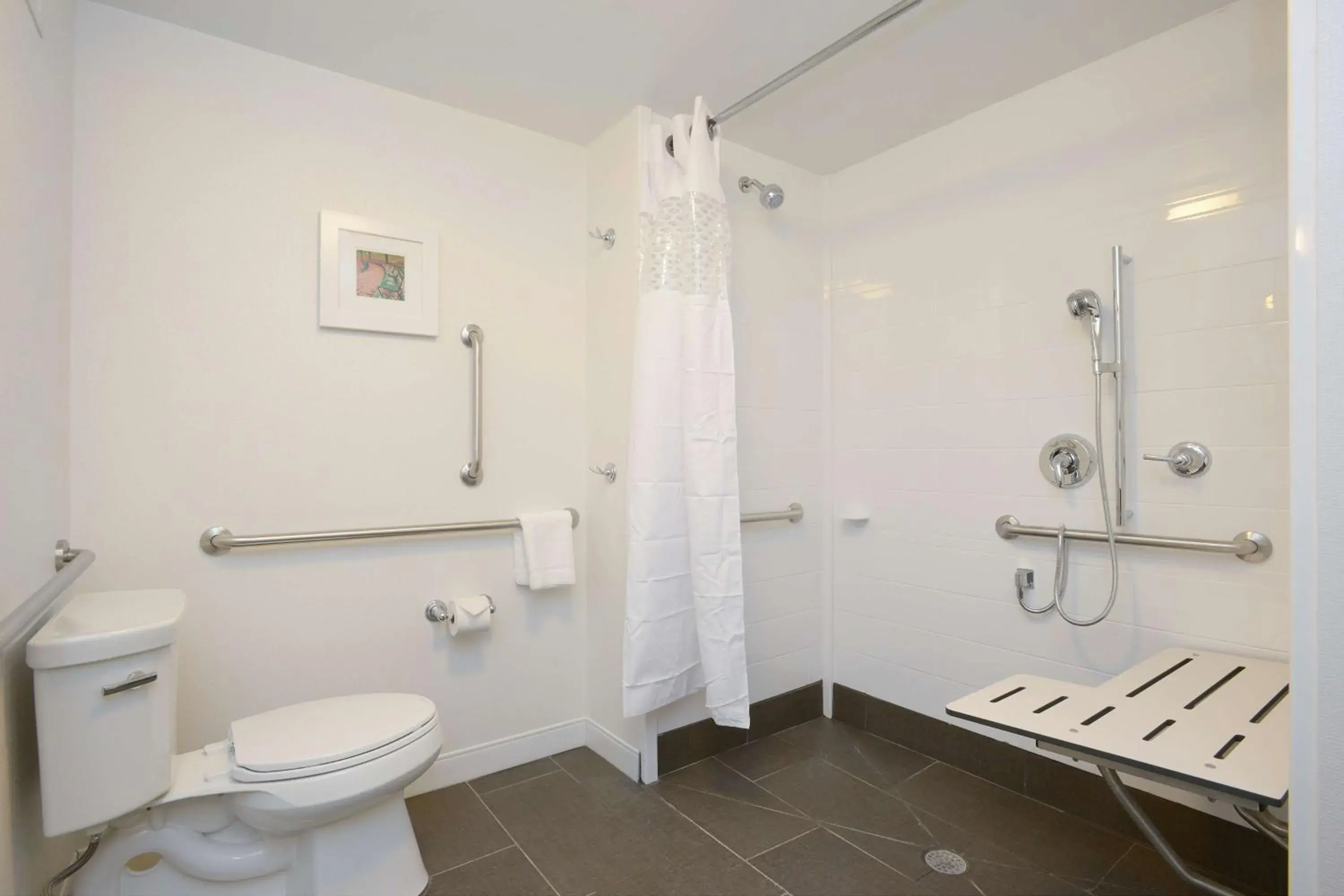 Bathroom in Hampton Inn & Suites - Cincinnati/Kenwood, OH Bathroom in Hampton Inn & Suites - Cincinnati/Kenwood, OH