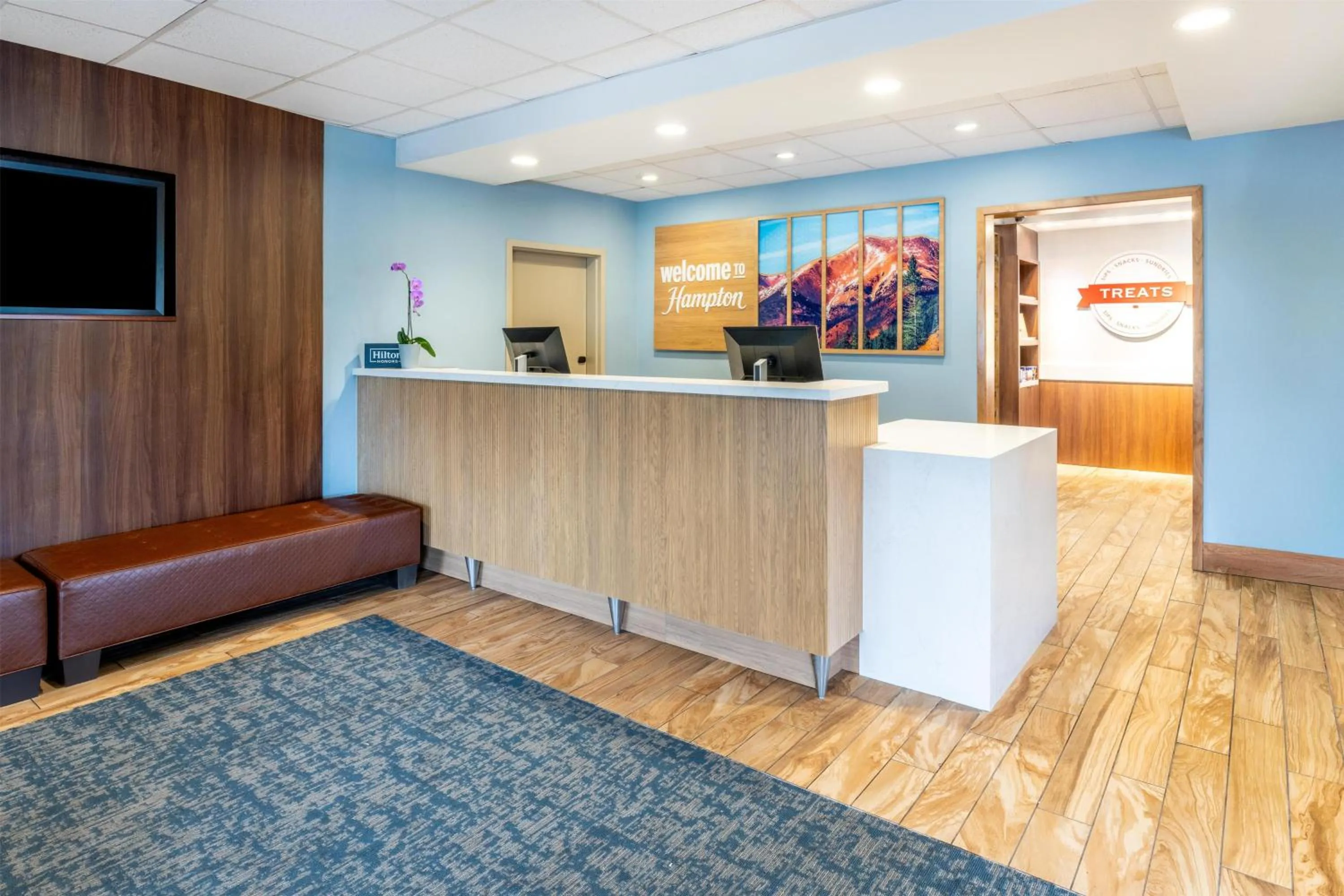 Lobby or reception in Hampton Inn & Suites Silverthorne