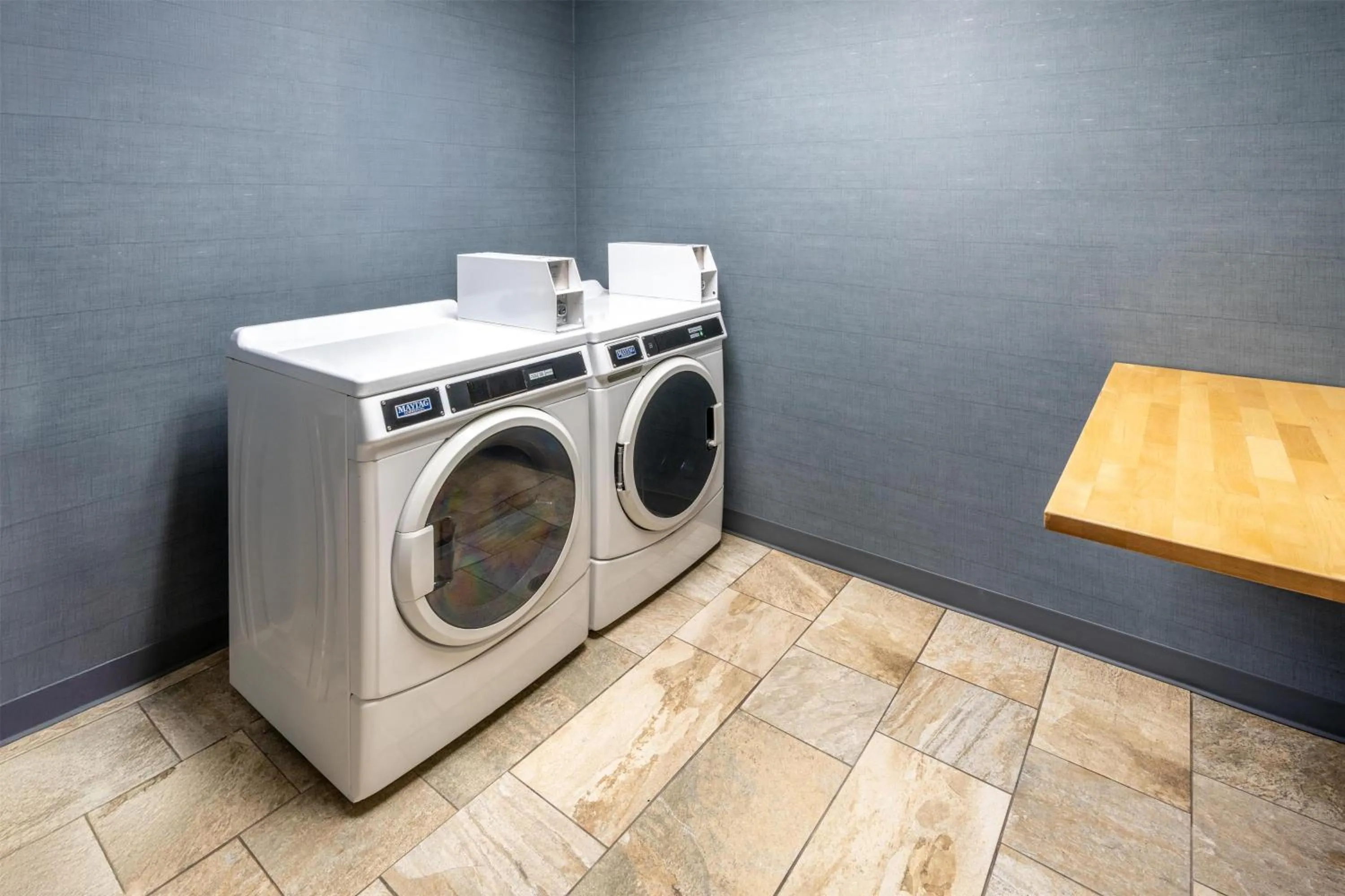 laundry in Hampton Inn & Suites Silverthorne