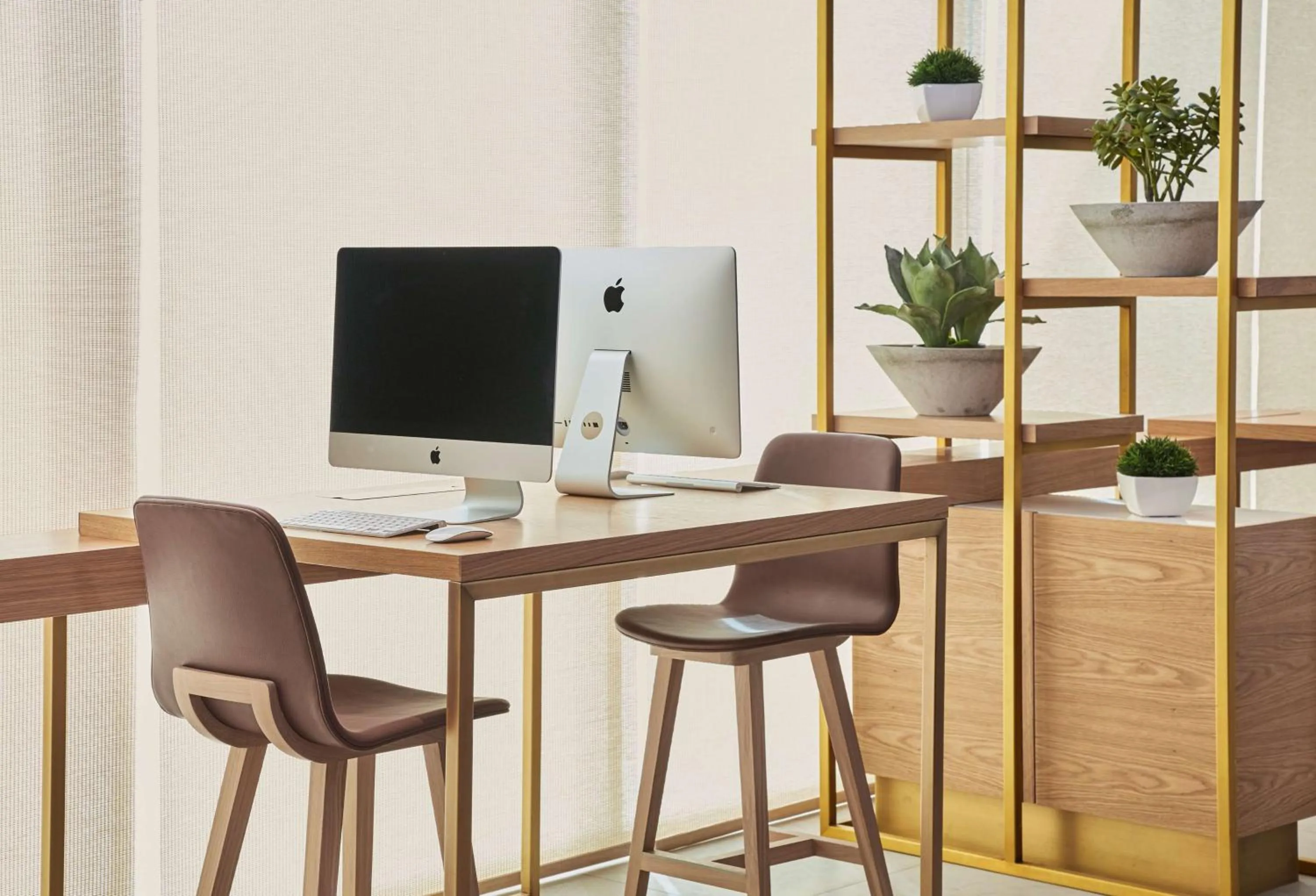 Business facilities in Hilton Garden Inn Dubai, Mall Avenue