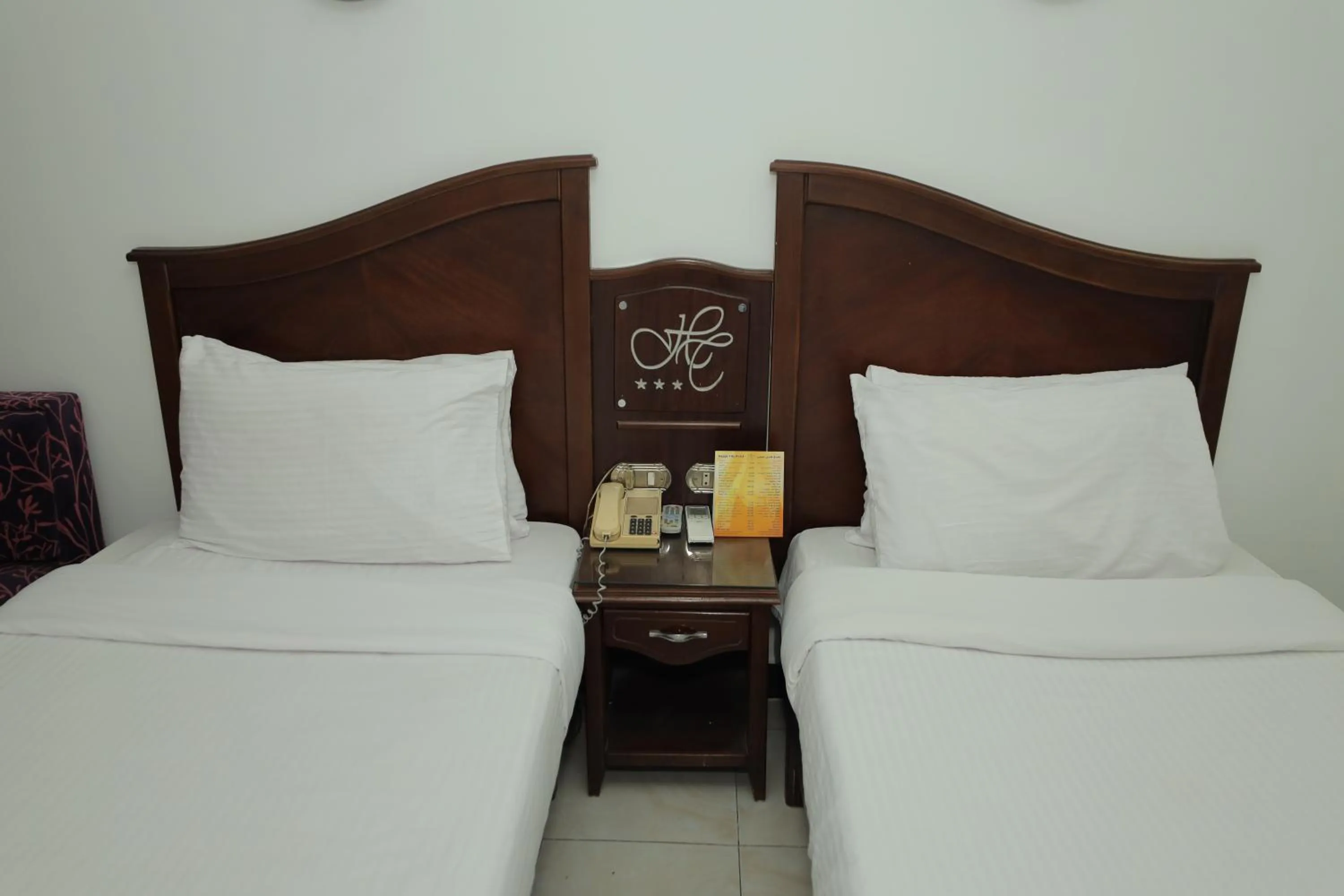 City view, Bed in Happy City Hotel