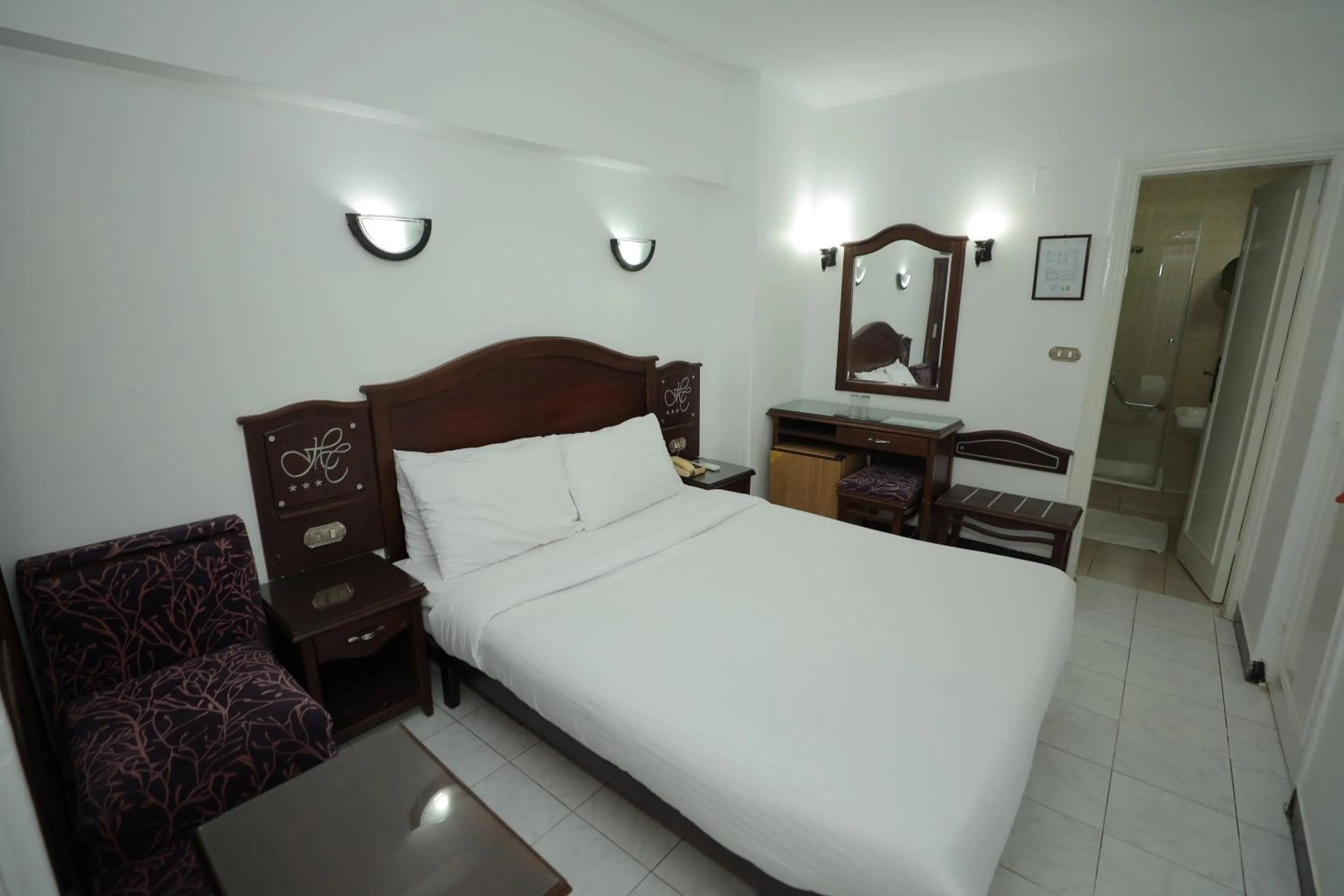 Bedroom, Bed in Happy City Hotel