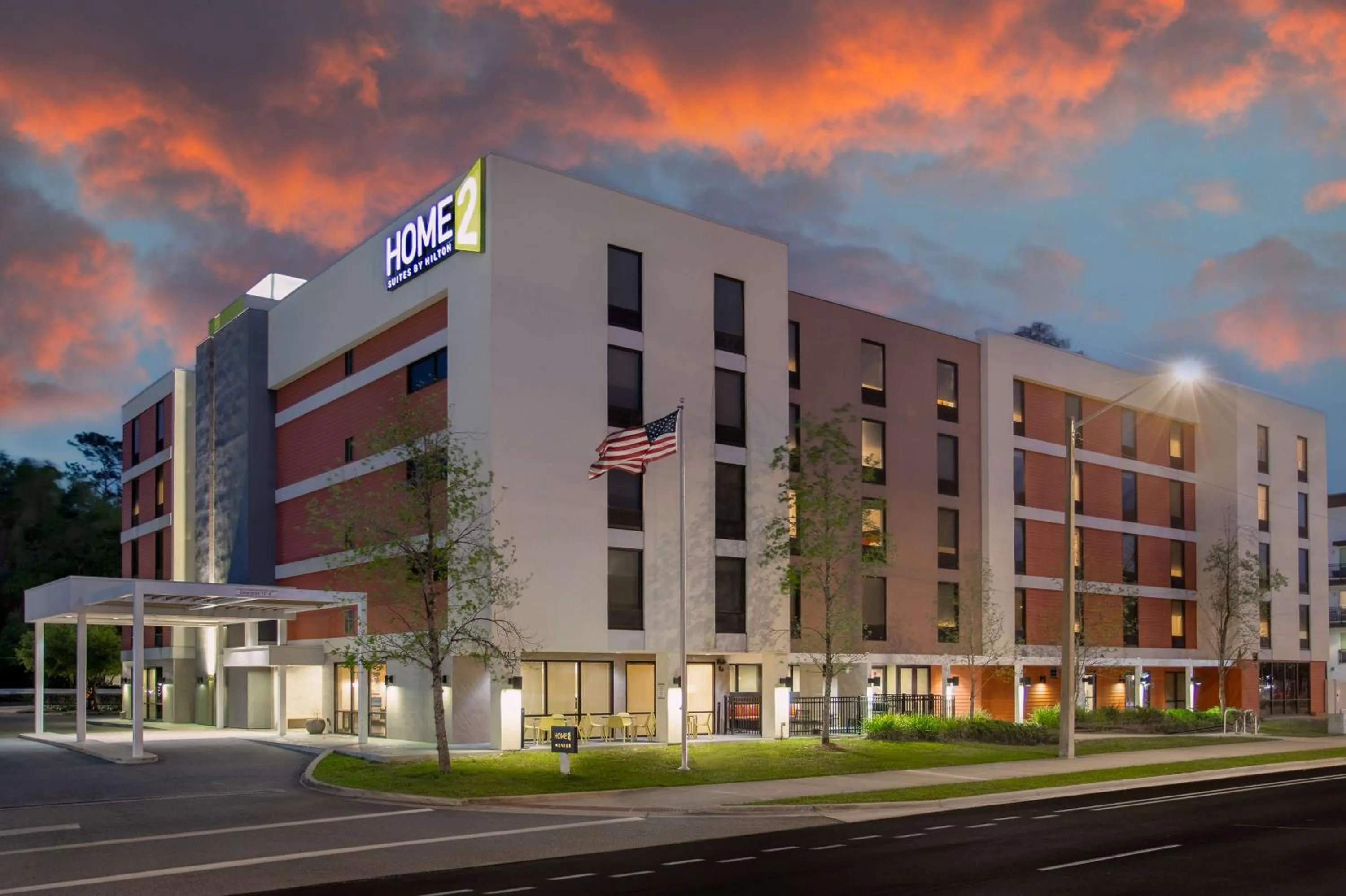 Property building in Home2 Suites By Hilton Gainesville