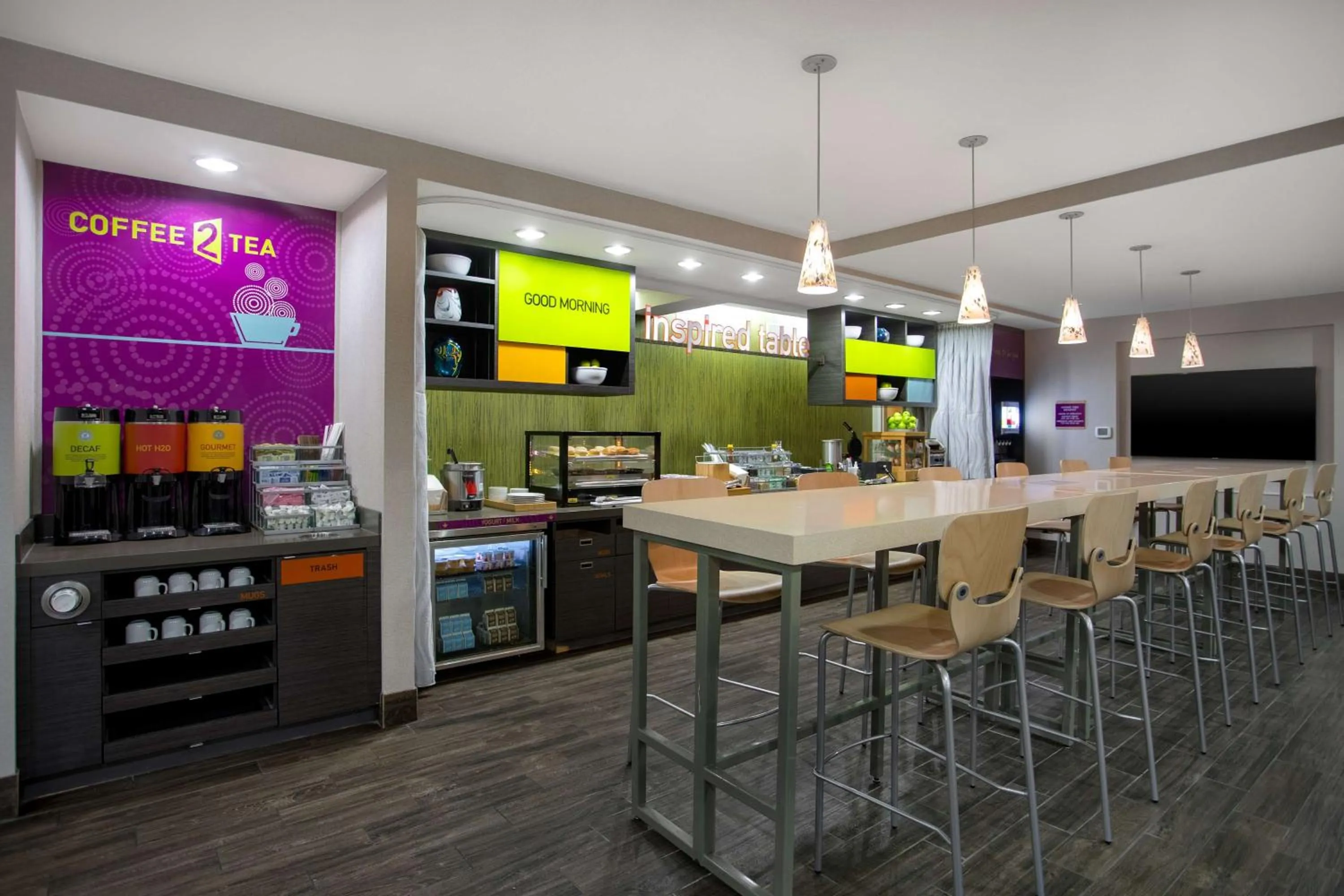 Breakfast in Home2 Suites By Hilton Gainesville