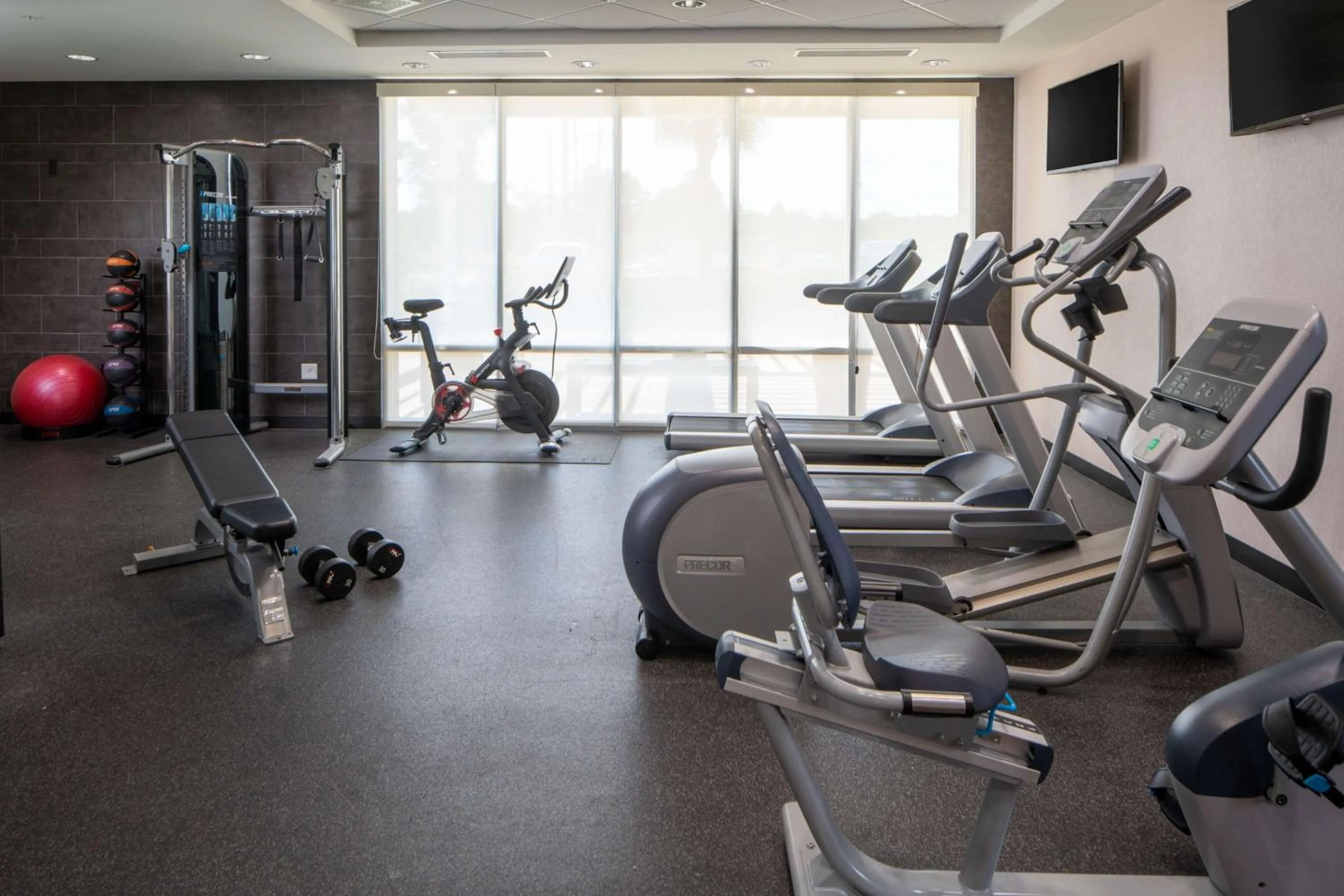 Fitness centre/facilities in Home2 Suites by Hilton Gulfport I-10