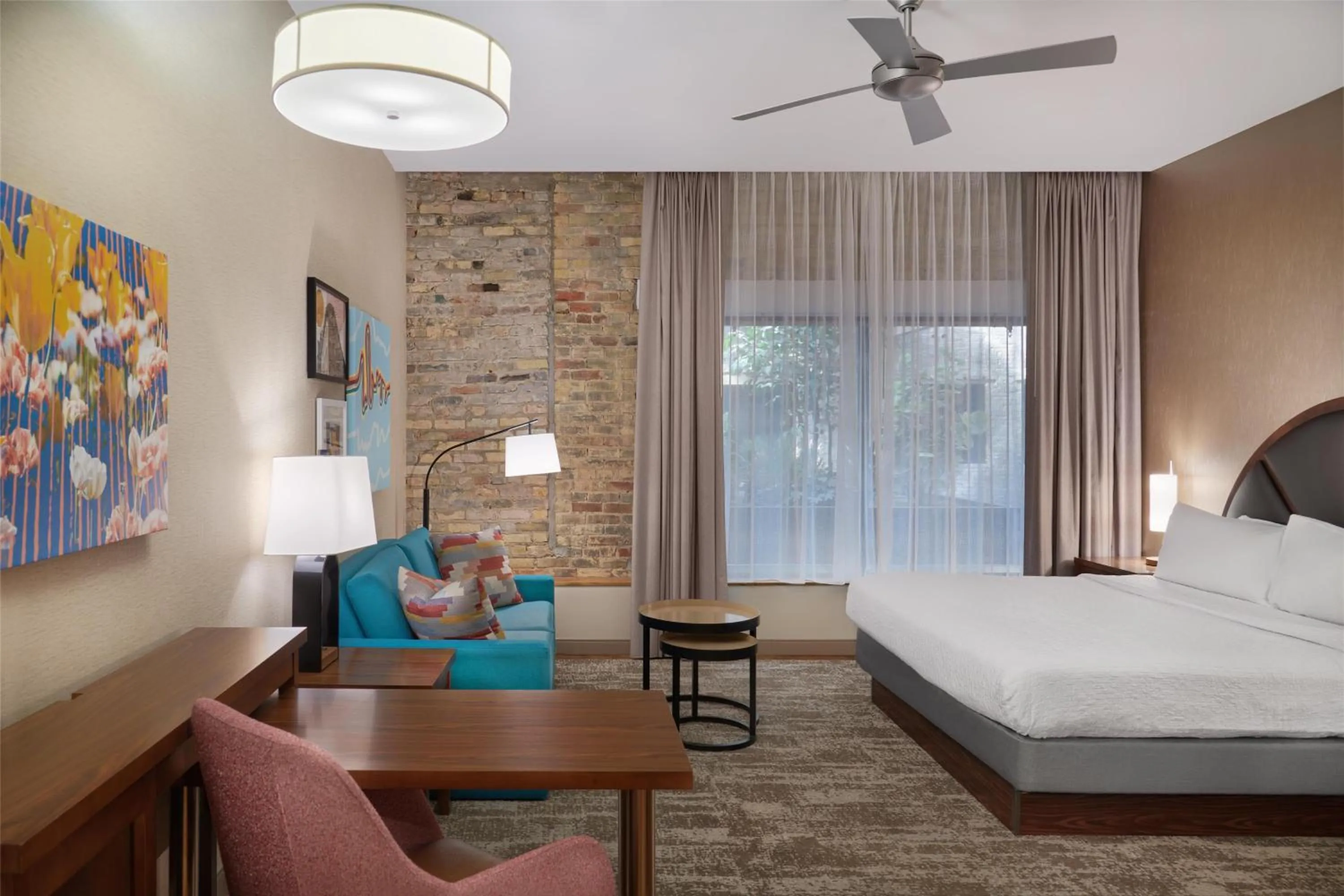 Living room, Bed in Homewood Suites by Hilton Grand Rapids Downtown