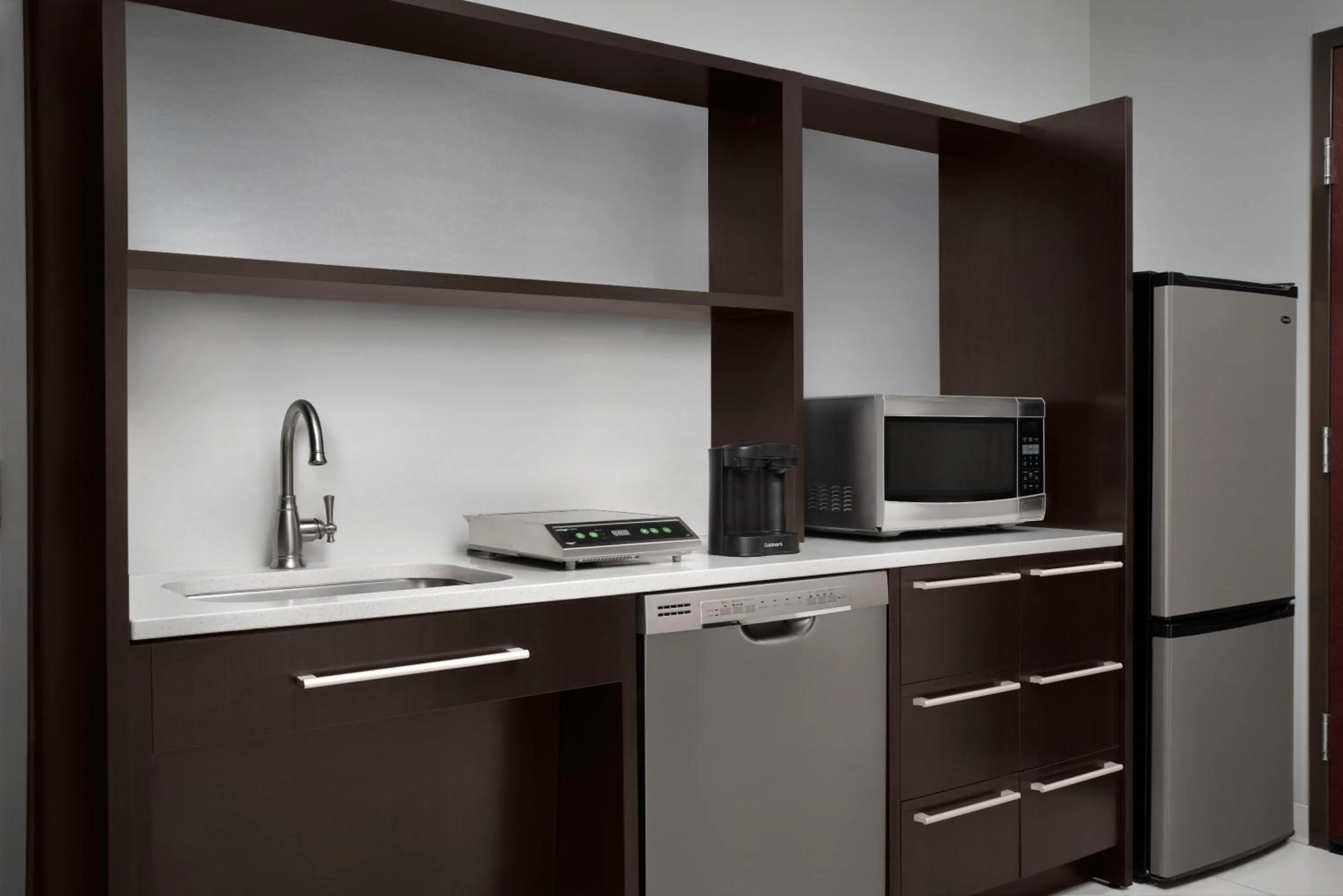 Kitchen or kitchenette in Home2 Suites by Hilton Lake City