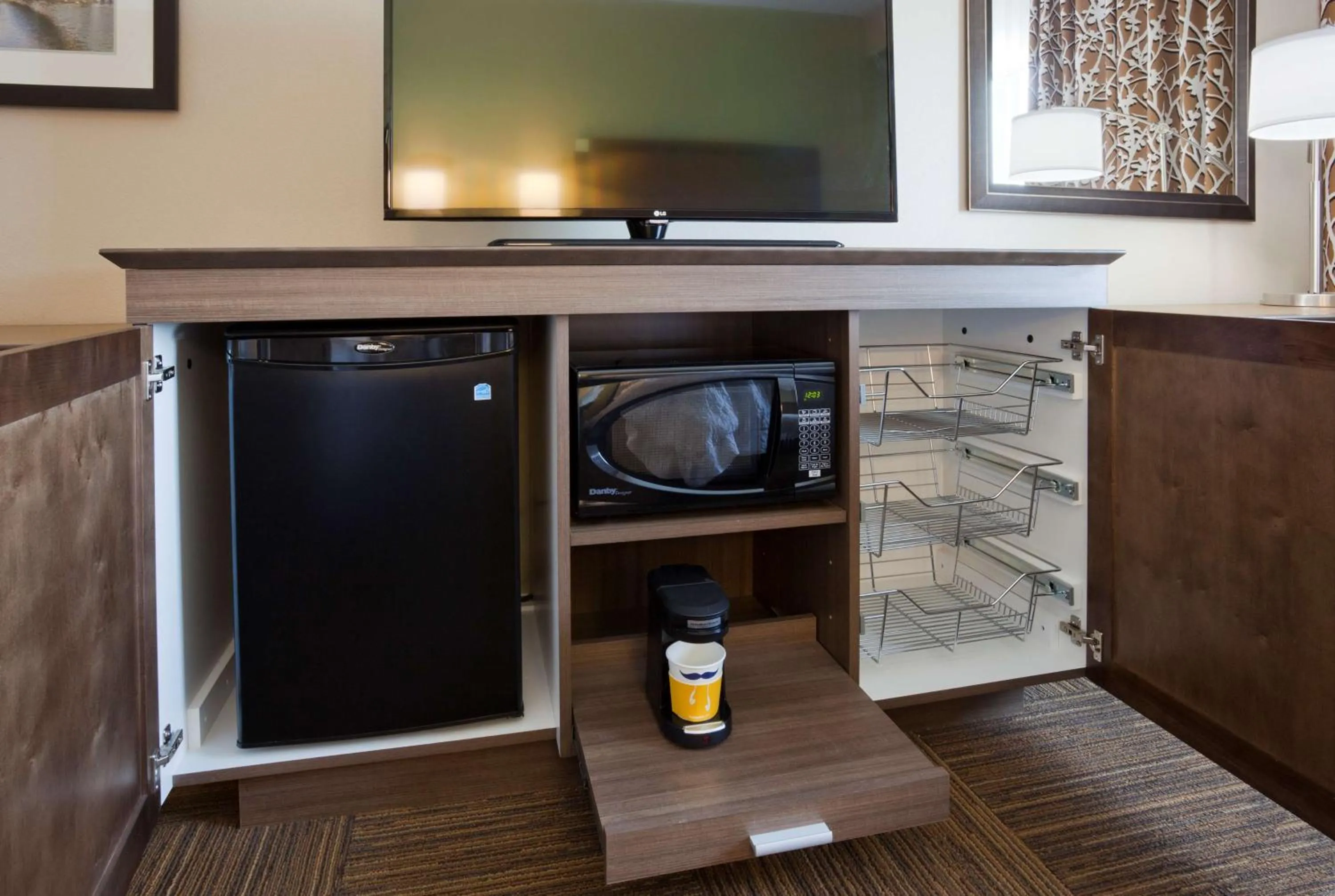 Bed in Hampton Inn Minneapolis Bloomington West