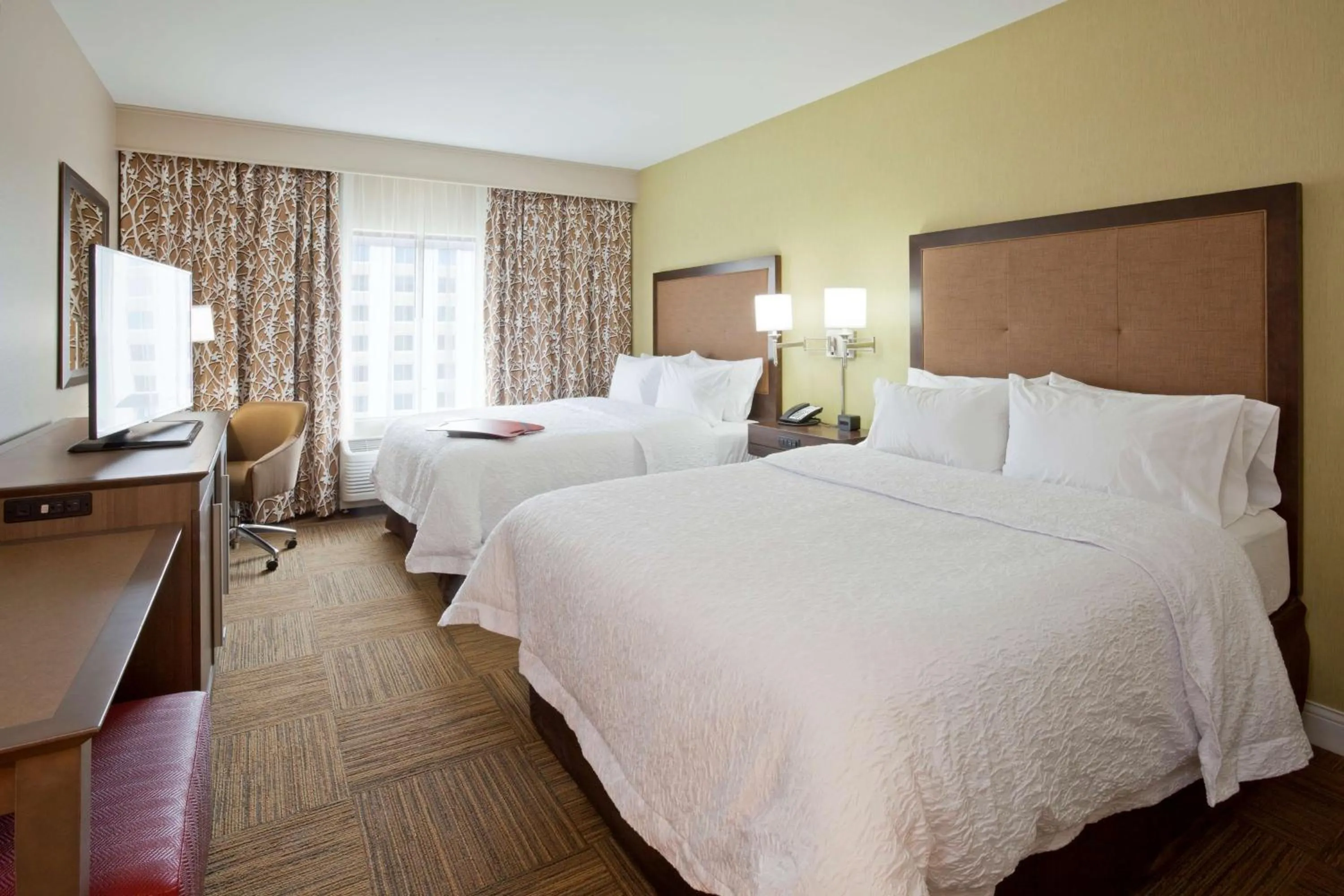 Bed in Hampton Inn Minneapolis Bloomington West