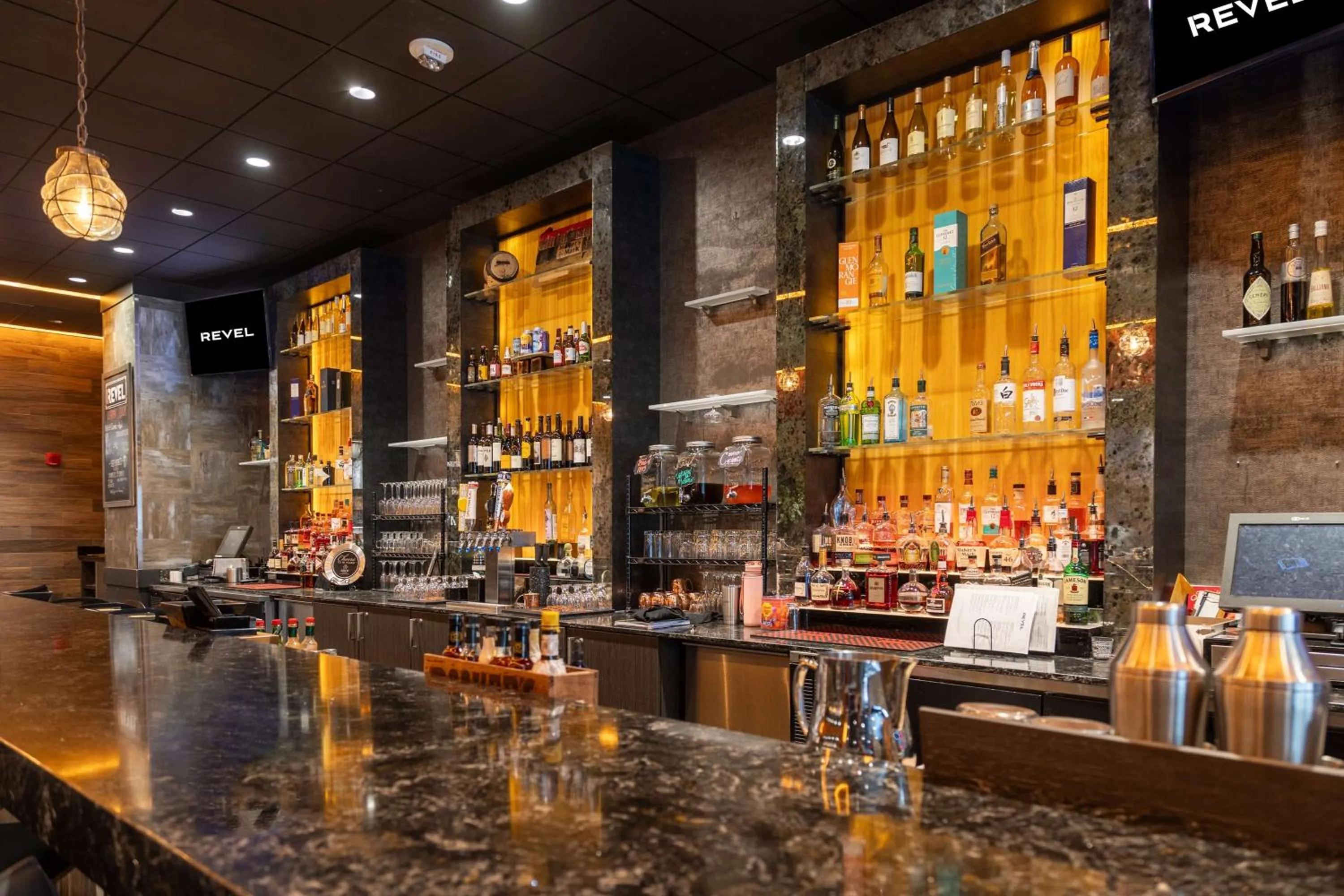 Restaurant/places to eat in Hilton Garden Inn Pittsburgh Downtown