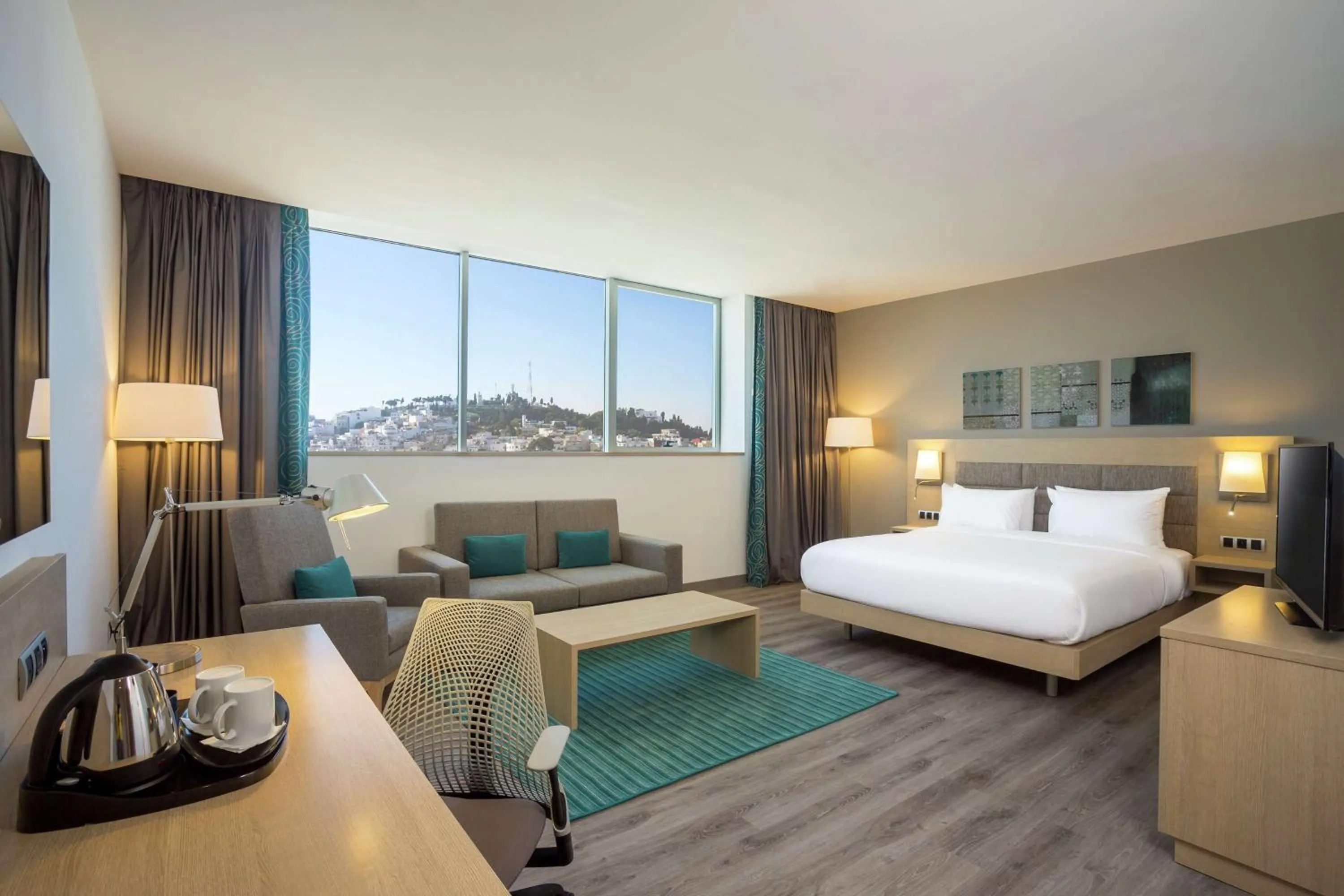 Bedroom, Bed in Hilton Garden Inn Tanger City Center