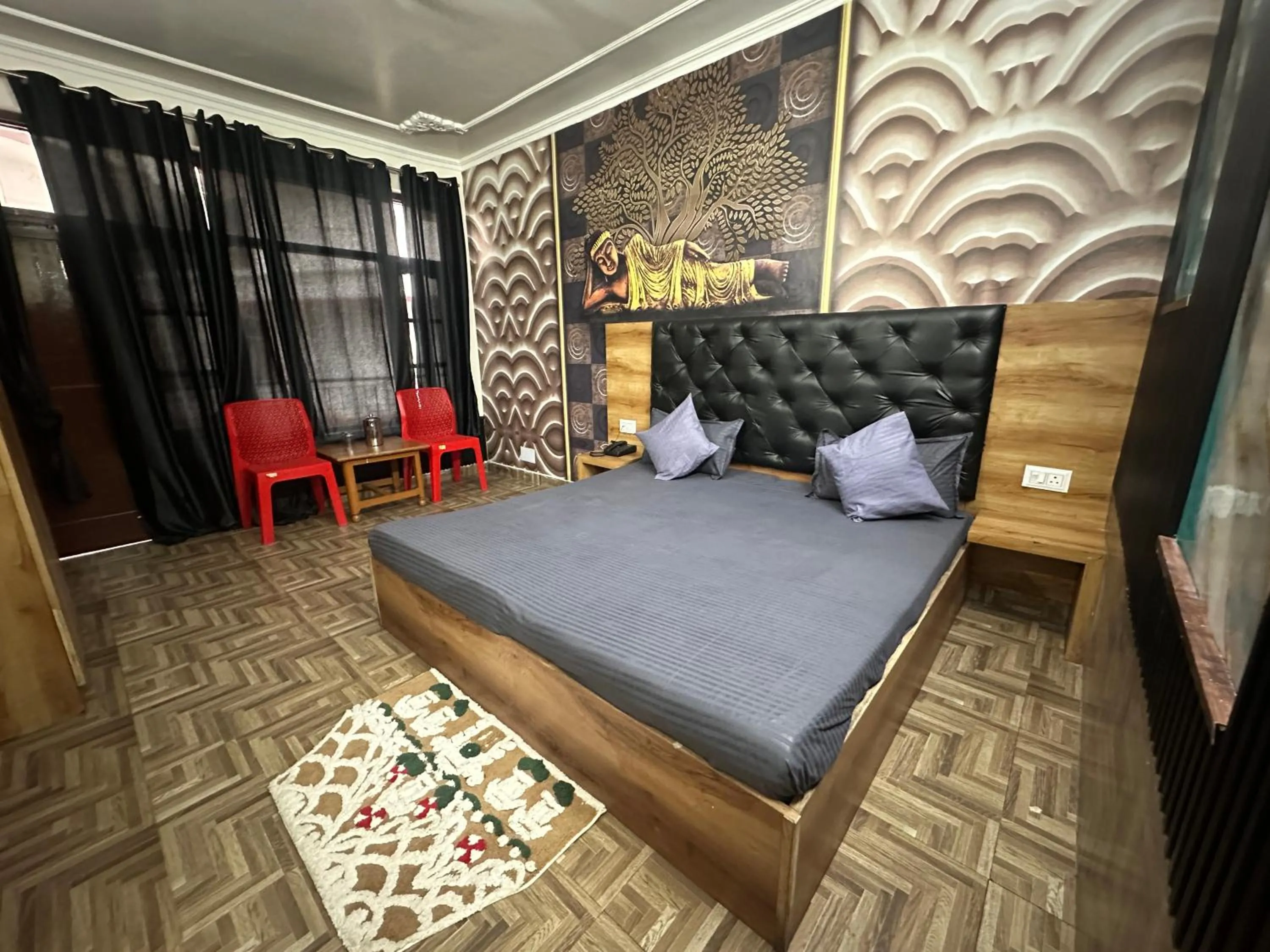 Honey N Spice Hotel & Restaurant
