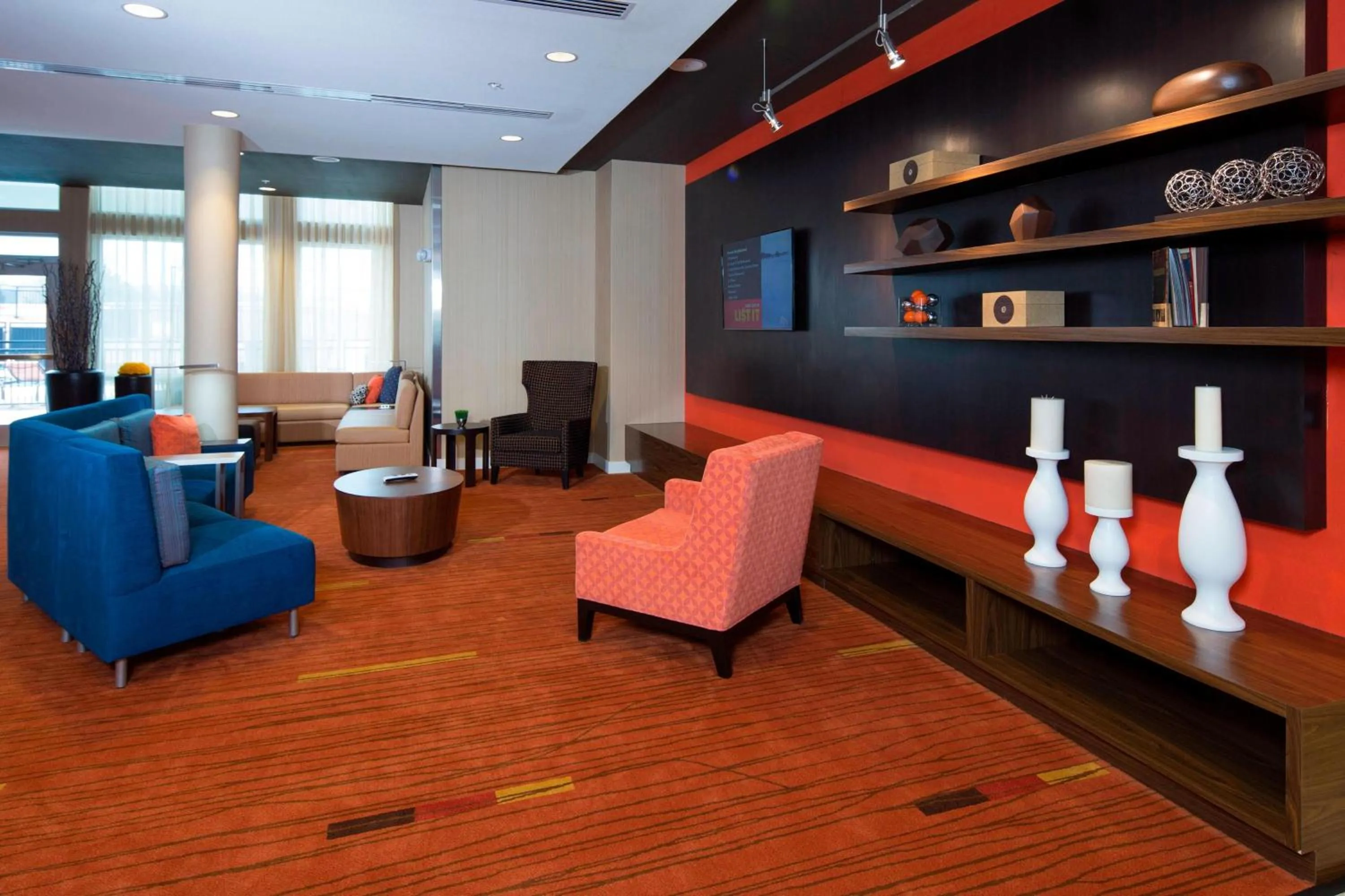 Lobby or reception in Courtyard by Marriott Dallas Midlothian at Midlothian Conference Center