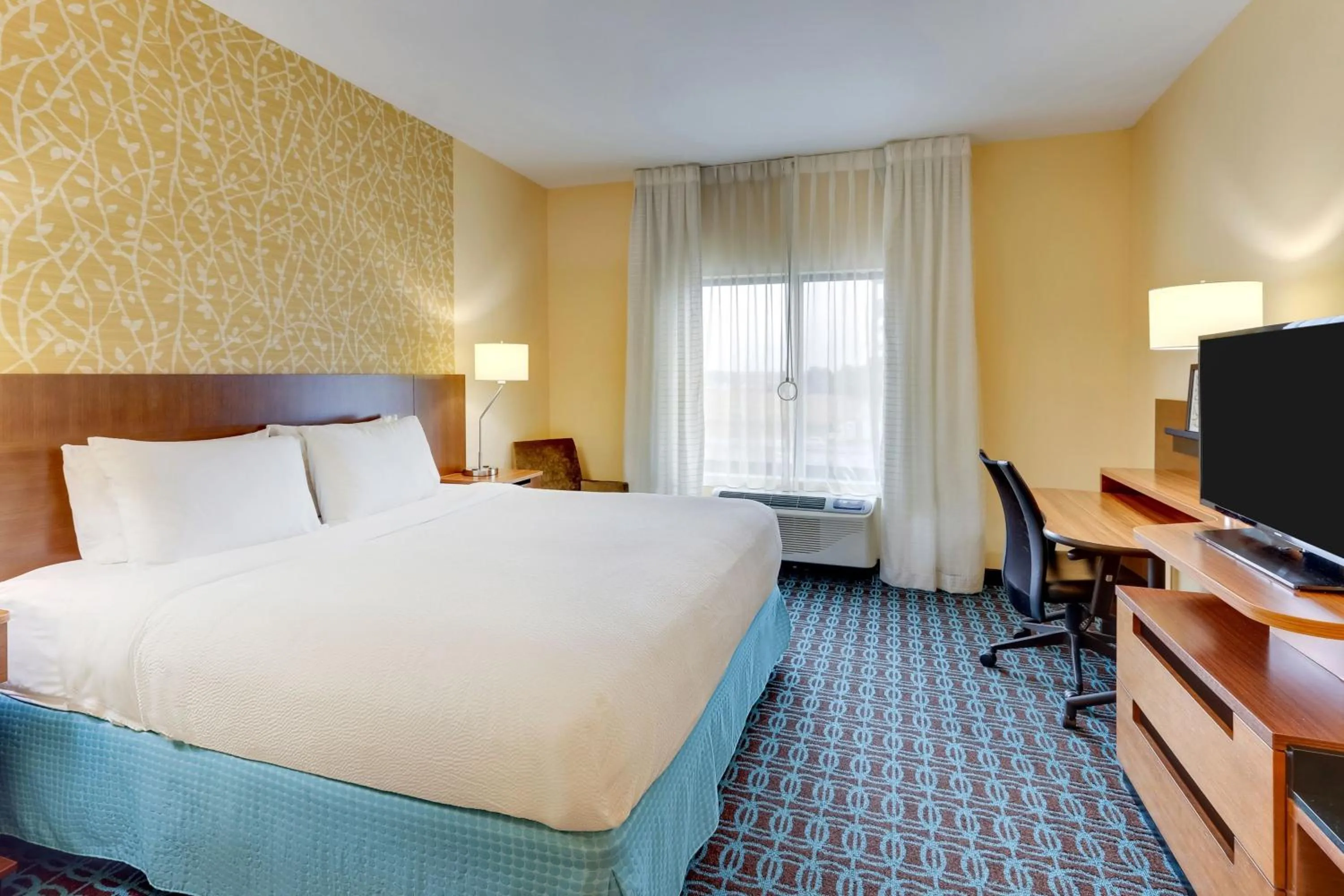 Photo of the whole room, Bed in Fairfield Inn & Suites by Marriott Dunn I-95