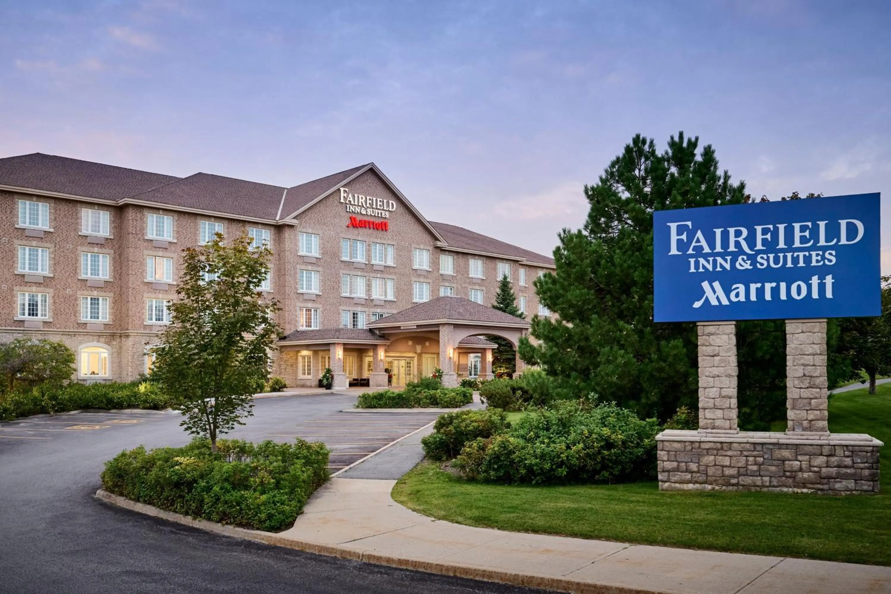 Property building in Fairfield Inn & Suites by Marriott Ottawa Kanata
