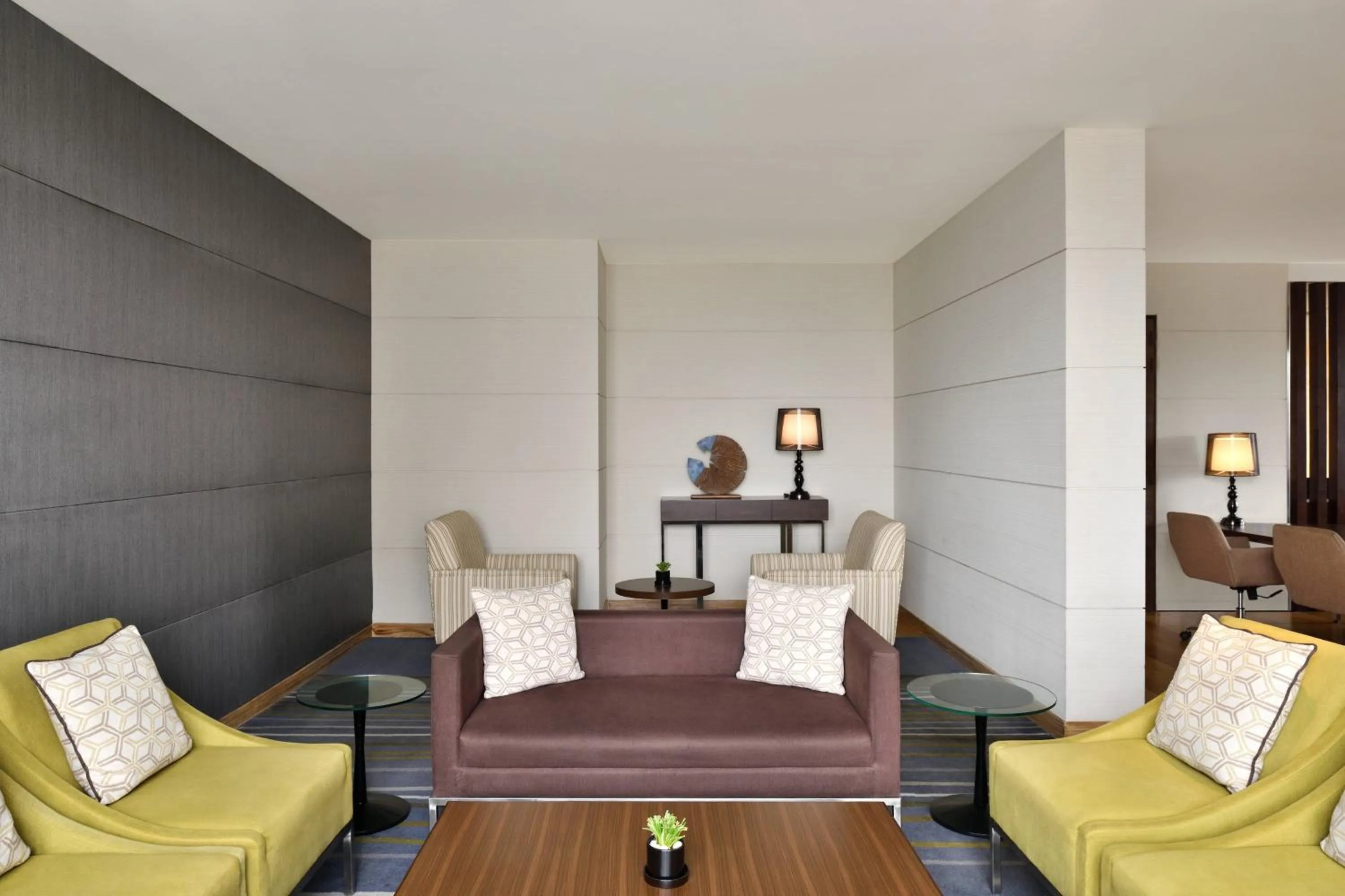 Lounge or bar in Courtyard by Marriott Bengaluru Outer Ring Road