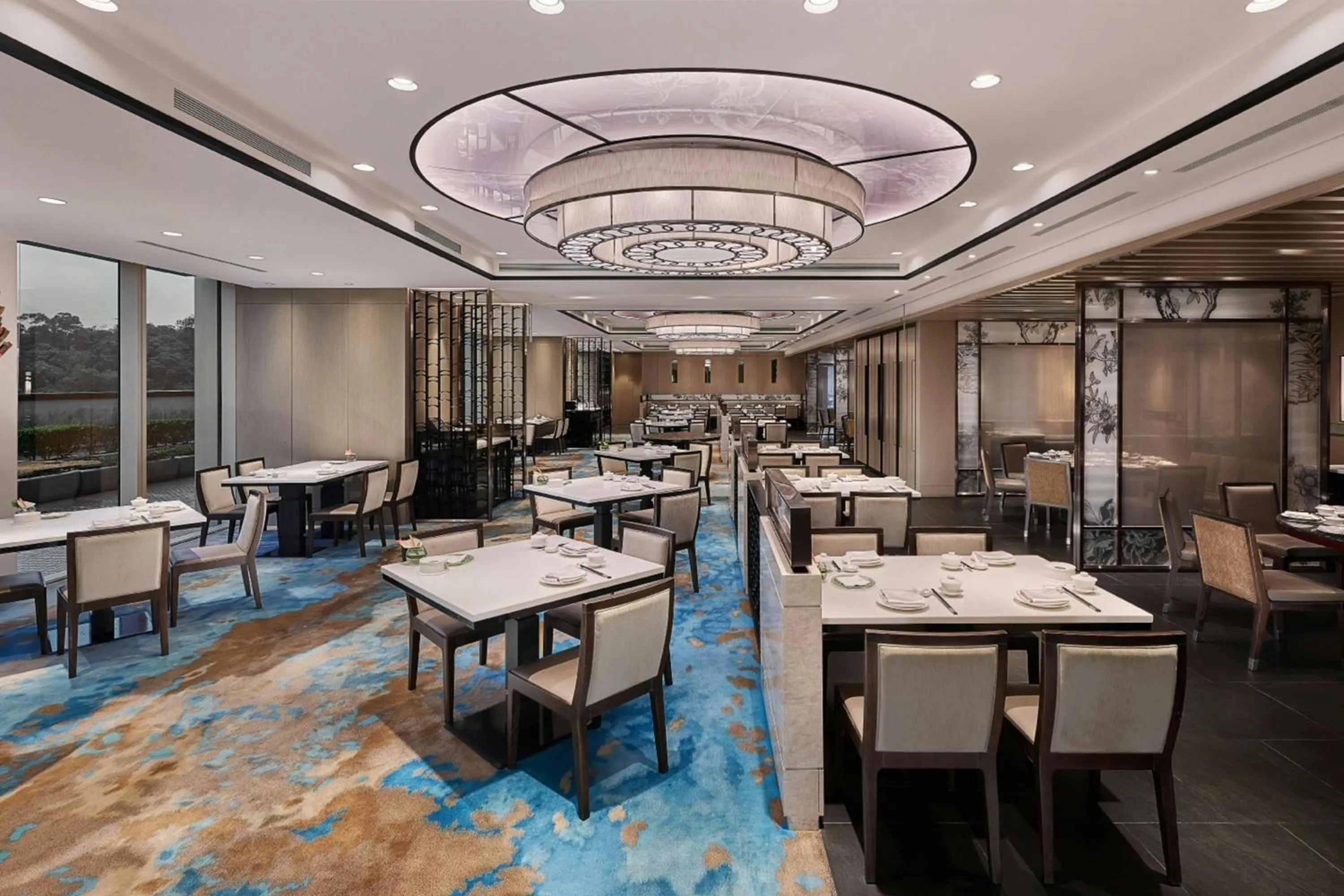 Restaurant/places to eat in Courtyard by Marriott Taipei