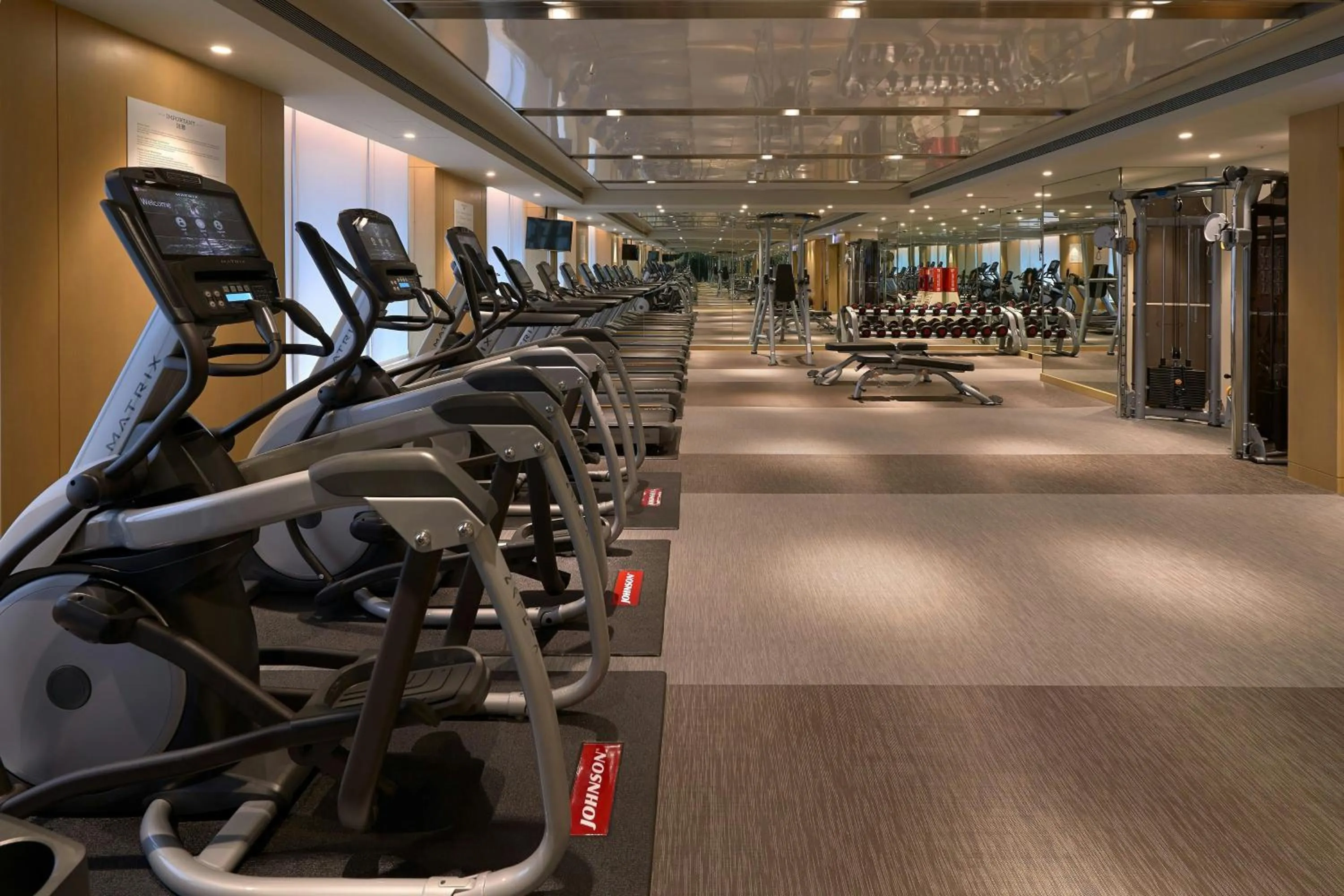 Fitness centre/facilities in Courtyard by Marriott Taipei