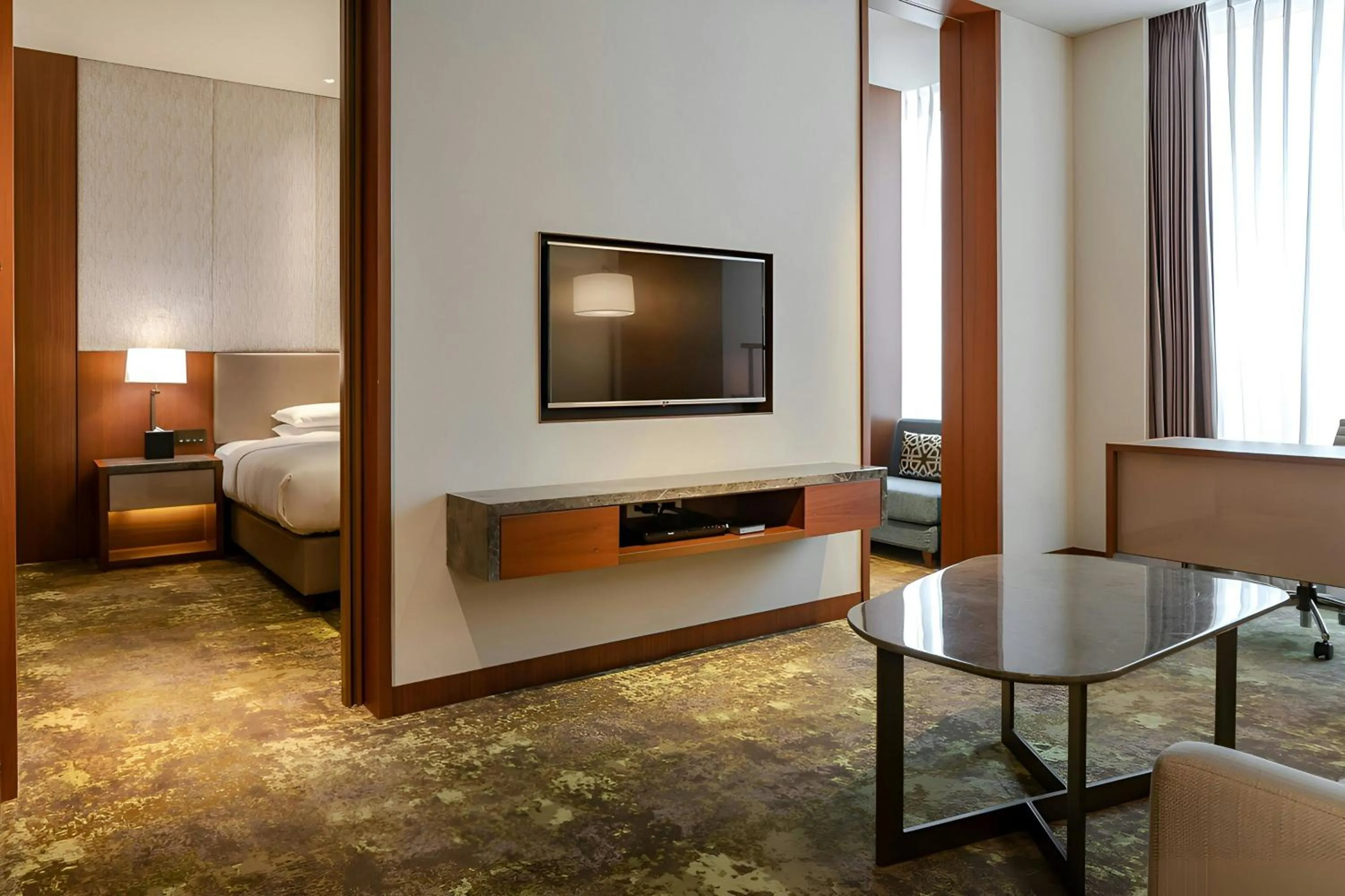 Photo of the whole room, Bed in Courtyard by Marriott Taipei