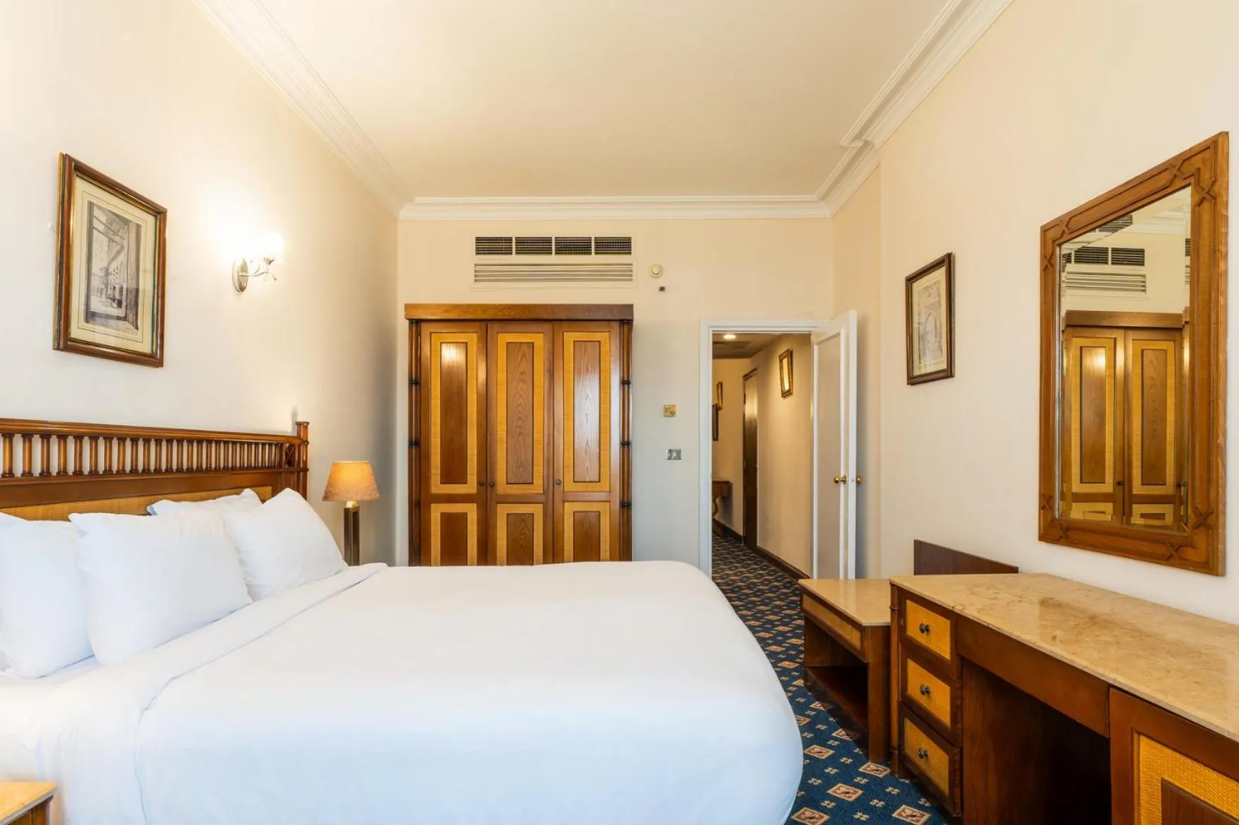 Bed in Om Kolthoom Hotel