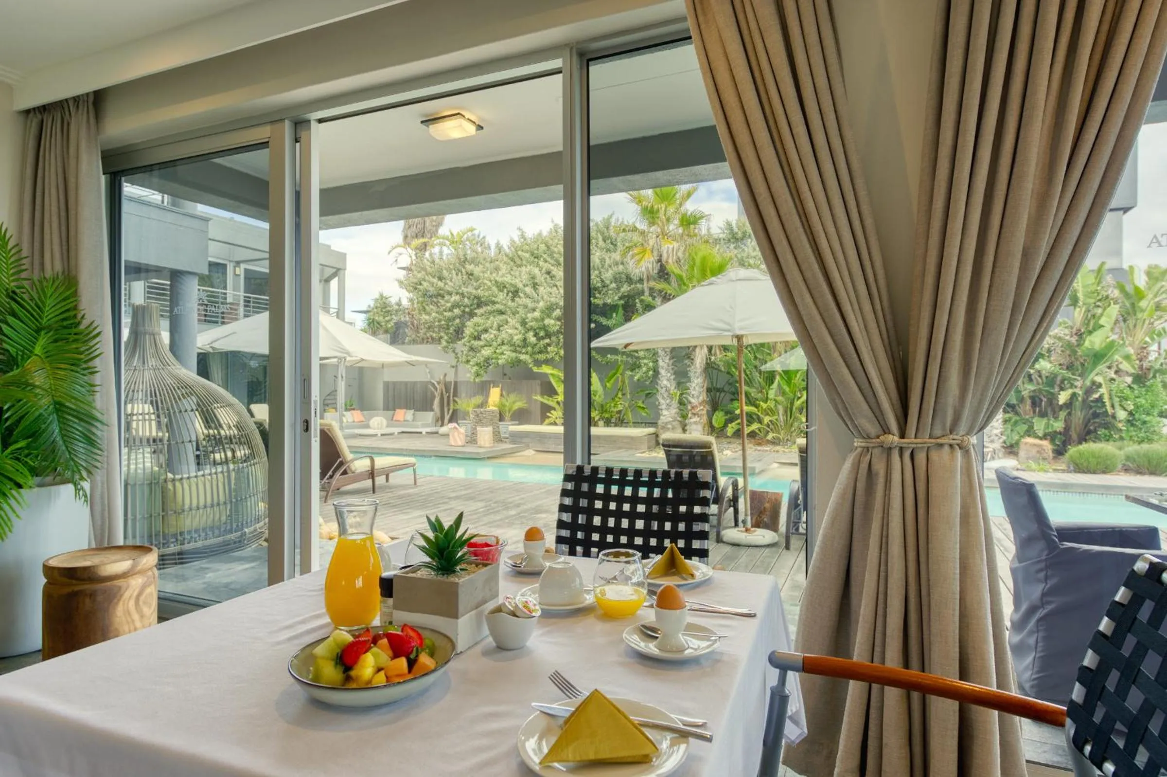 Restaurant/places to eat in Atlantic Palms