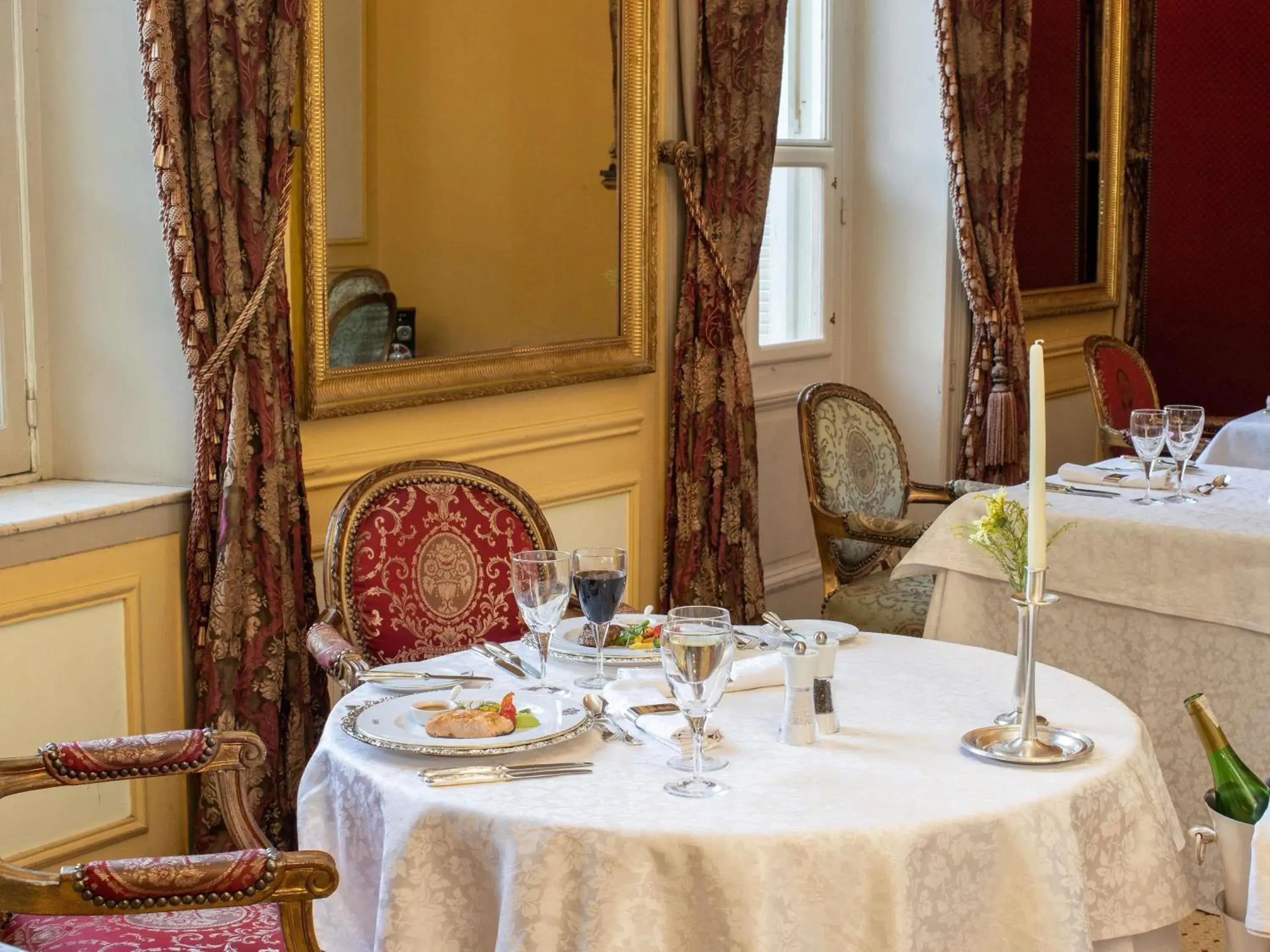 Restaurant/places to eat in Sofitel Winter Palace Luxor Restaurant/places to eat in Sofitel Winter Palace Luxor