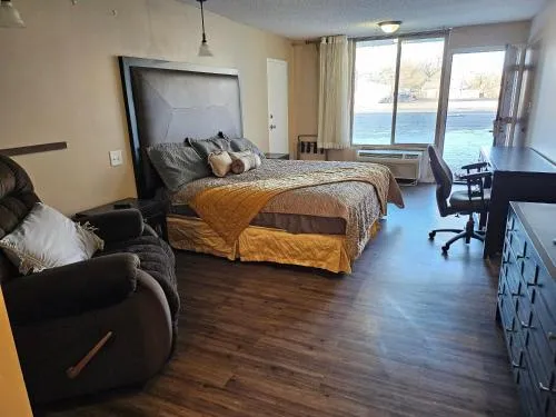Home Away Inn Hotel Laramie