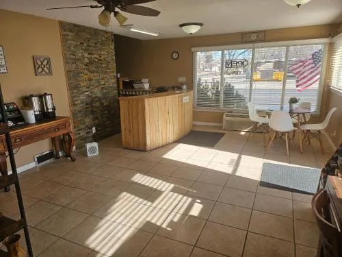 Home Away Inn Hotel Laramie