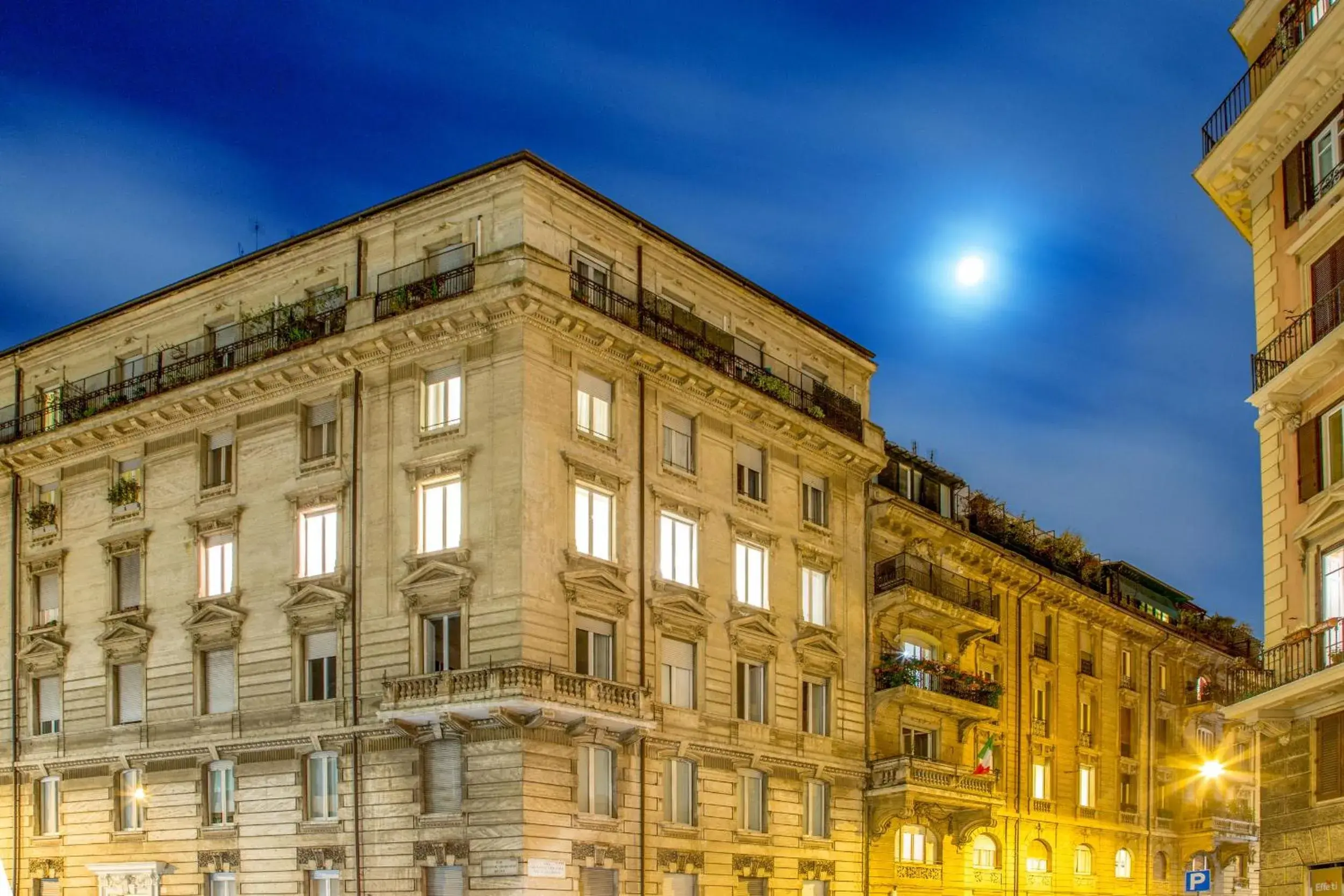 Property building in Belli36rooms near Spanish step and Vatican City Property building in Belli36rooms near Spanish step and Vatican City