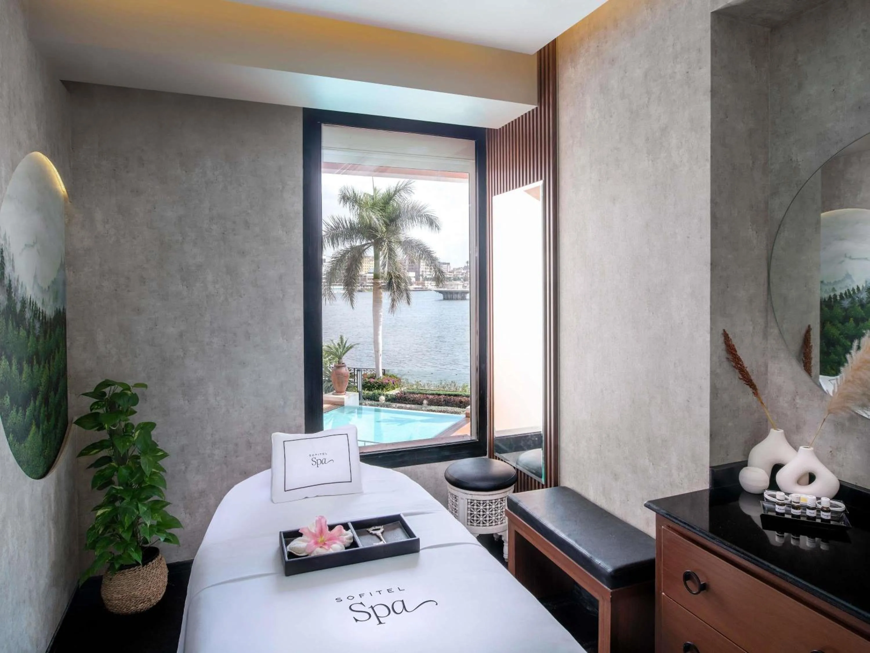 Spa and wellness centre/facilities, Bed in Sofitel Cairo Nile El Gezirah