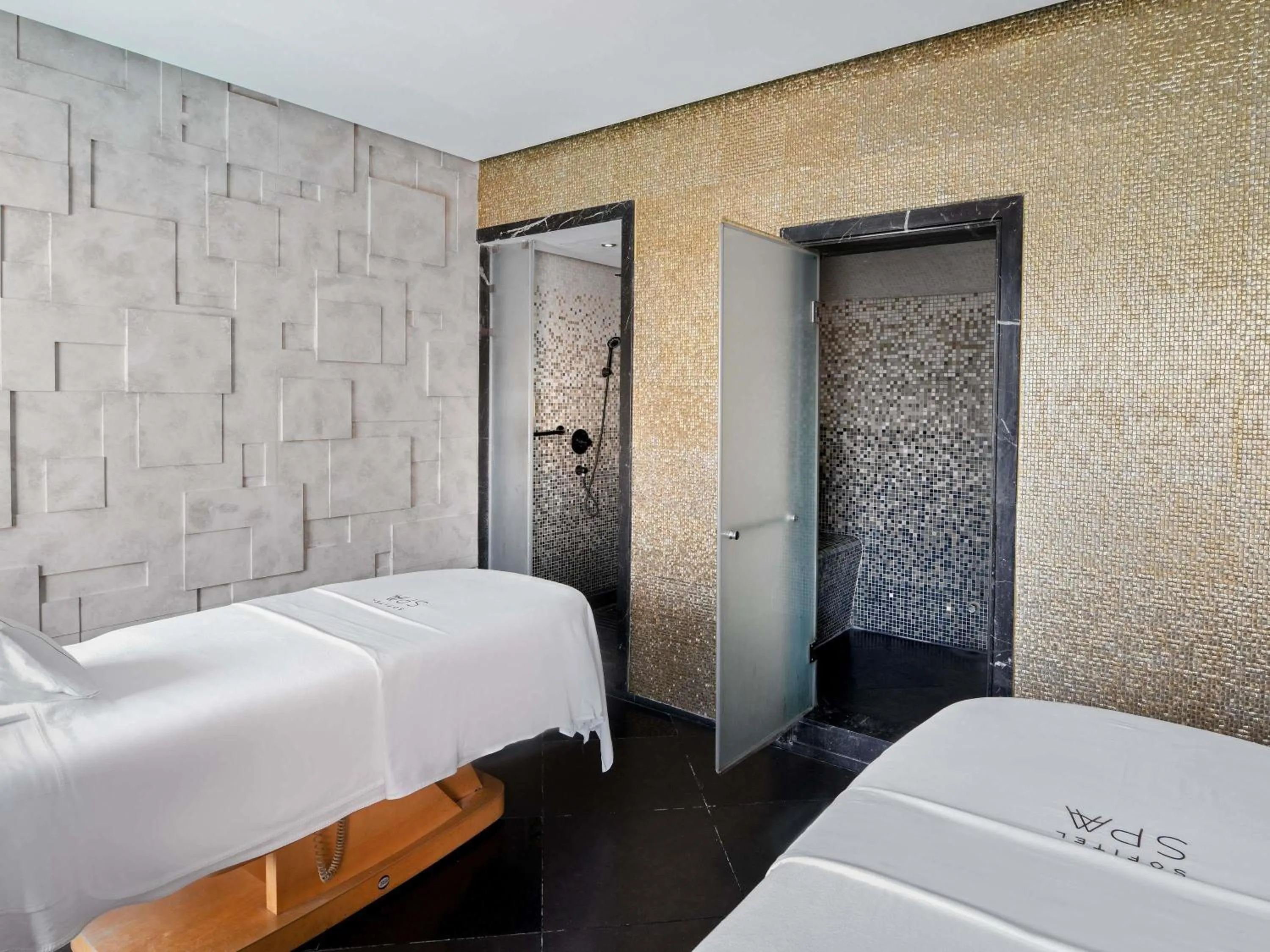 Spa and wellness centre/facilities, Bed in Sofitel Cairo Nile El Gezirah