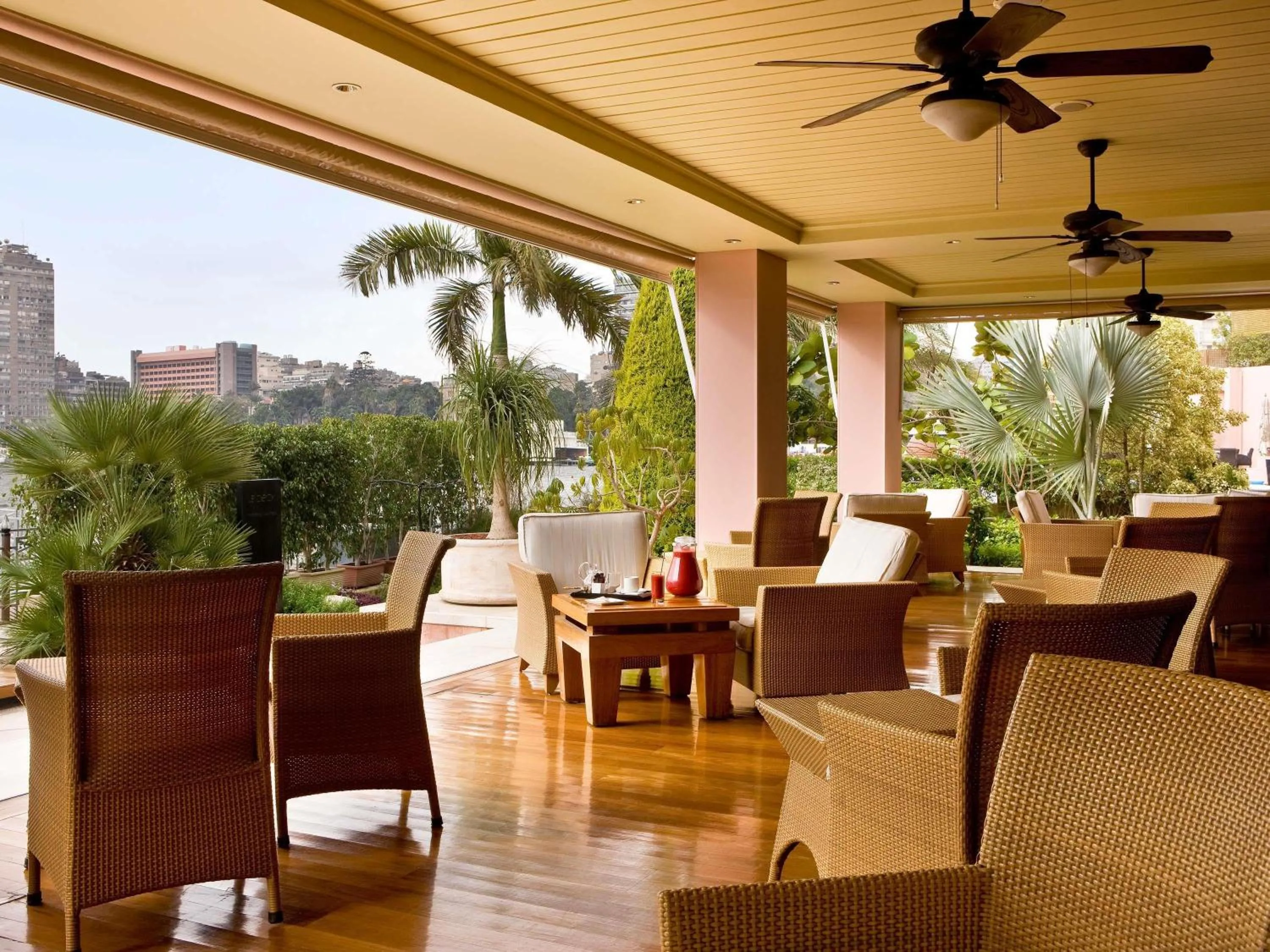 Restaurant/places to eat in Sofitel Cairo Nile El Gezirah