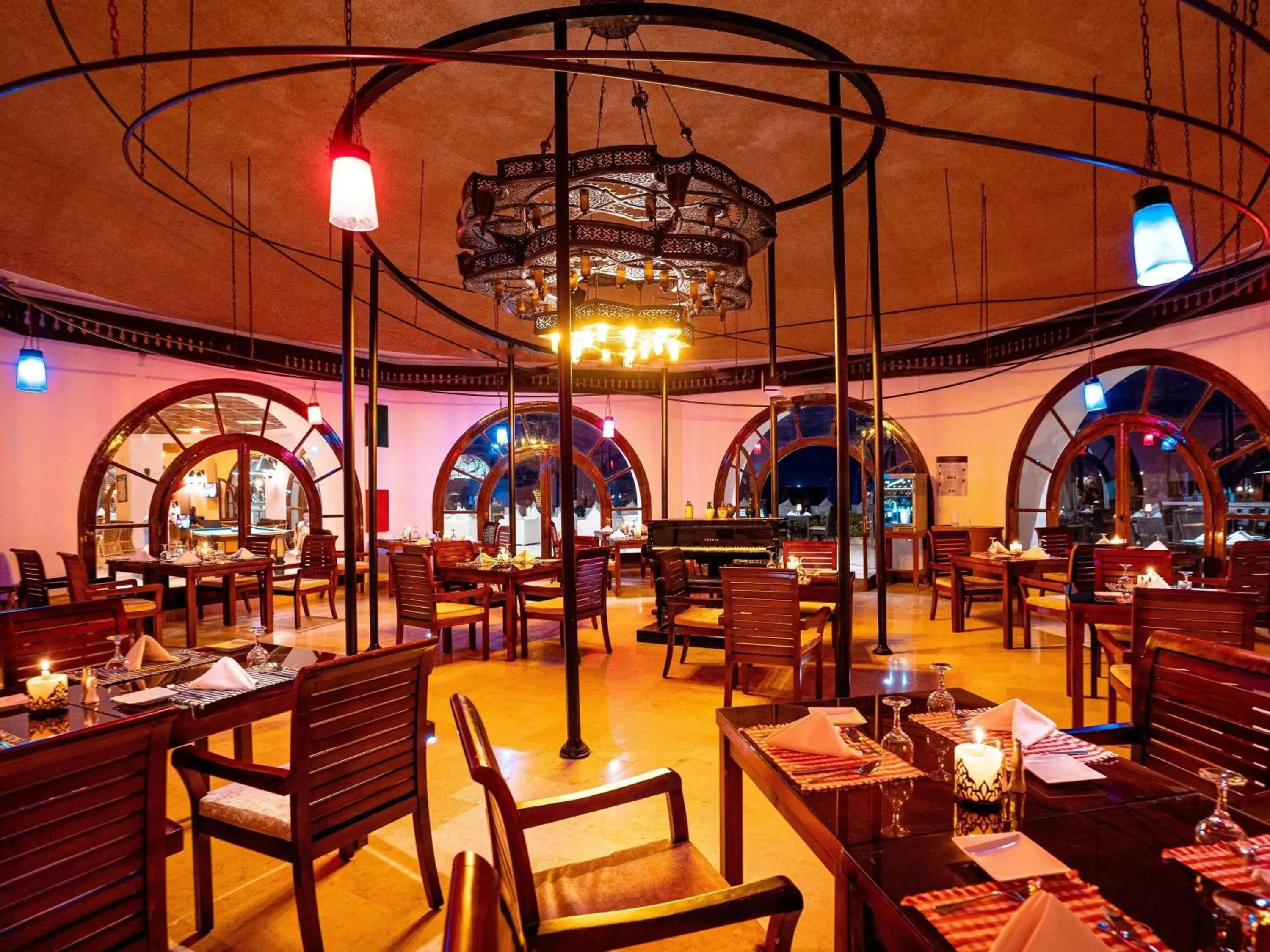 Restaurant/places to eat in Mercure Hurghada Hotel Restaurant/places to eat in Mercure Hurghada Hotel