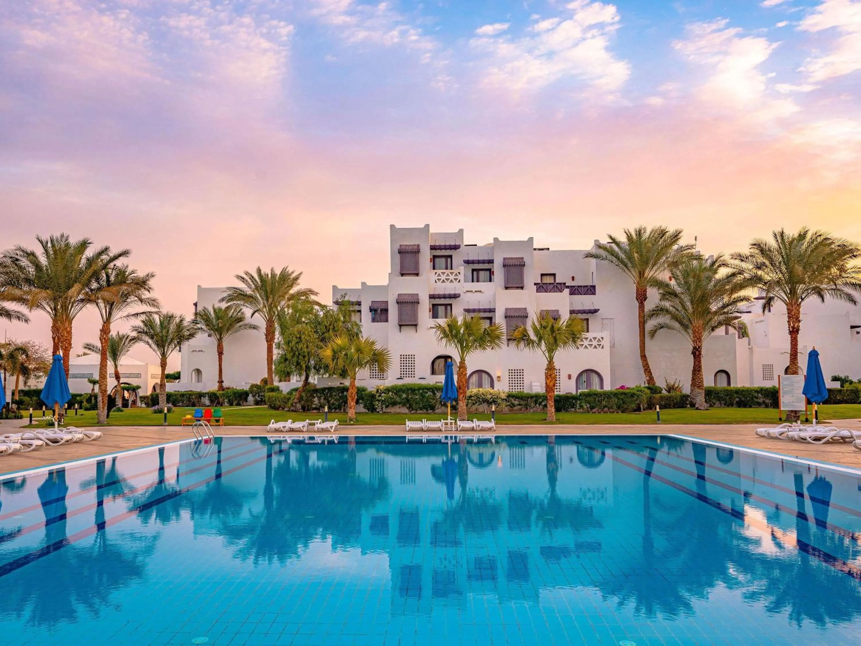 Pool view in Mercure Hurghada Hotel