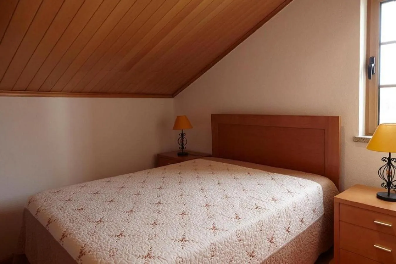 Bed in Abrigo da Montanha - Alojamento Familiar