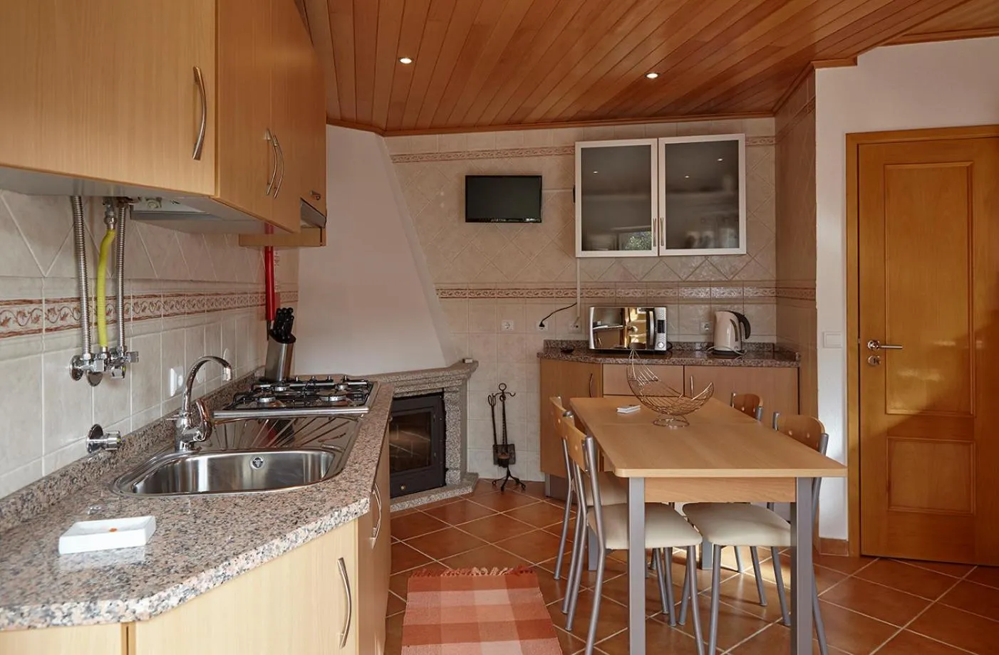 Kitchen or kitchenette in Abrigo da Montanha - Alojamento Familiar